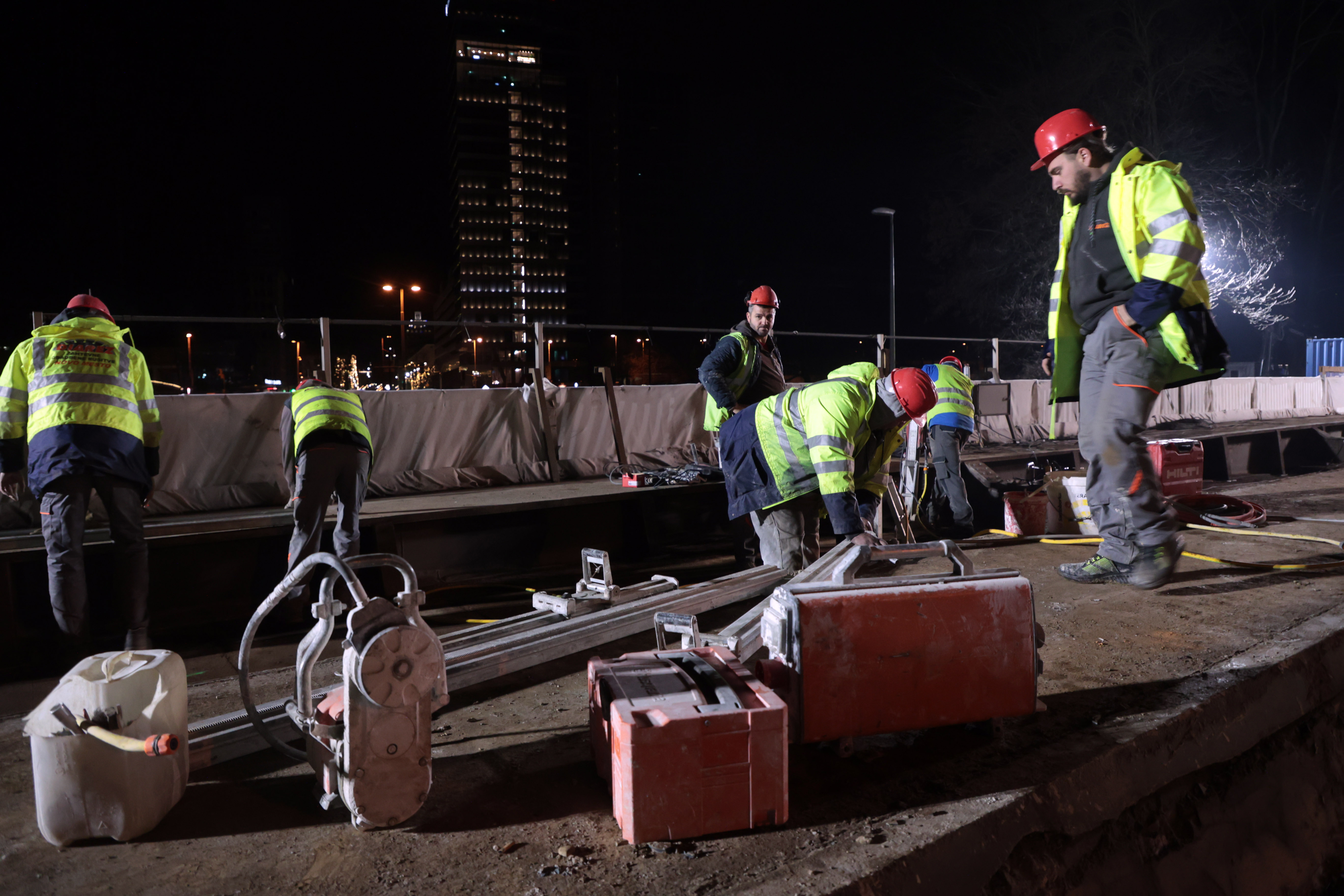 Začetek del na železniškem nadvozu nad Dunajsko cesto. (Foto: Žiga Živulovič/BOBO)