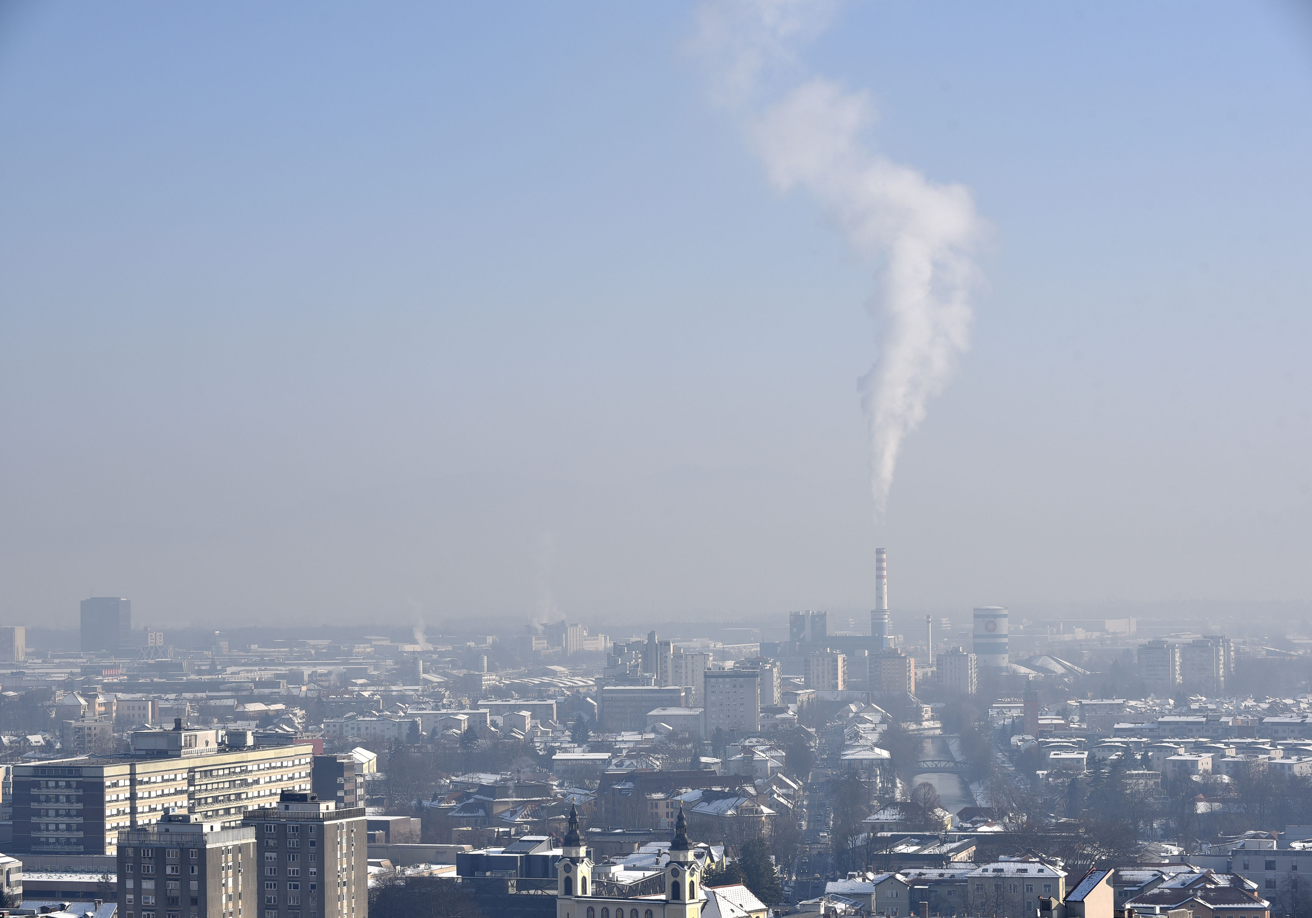 PANORAMA LJUBLJANA MESTO SLOVENIJA SMOG