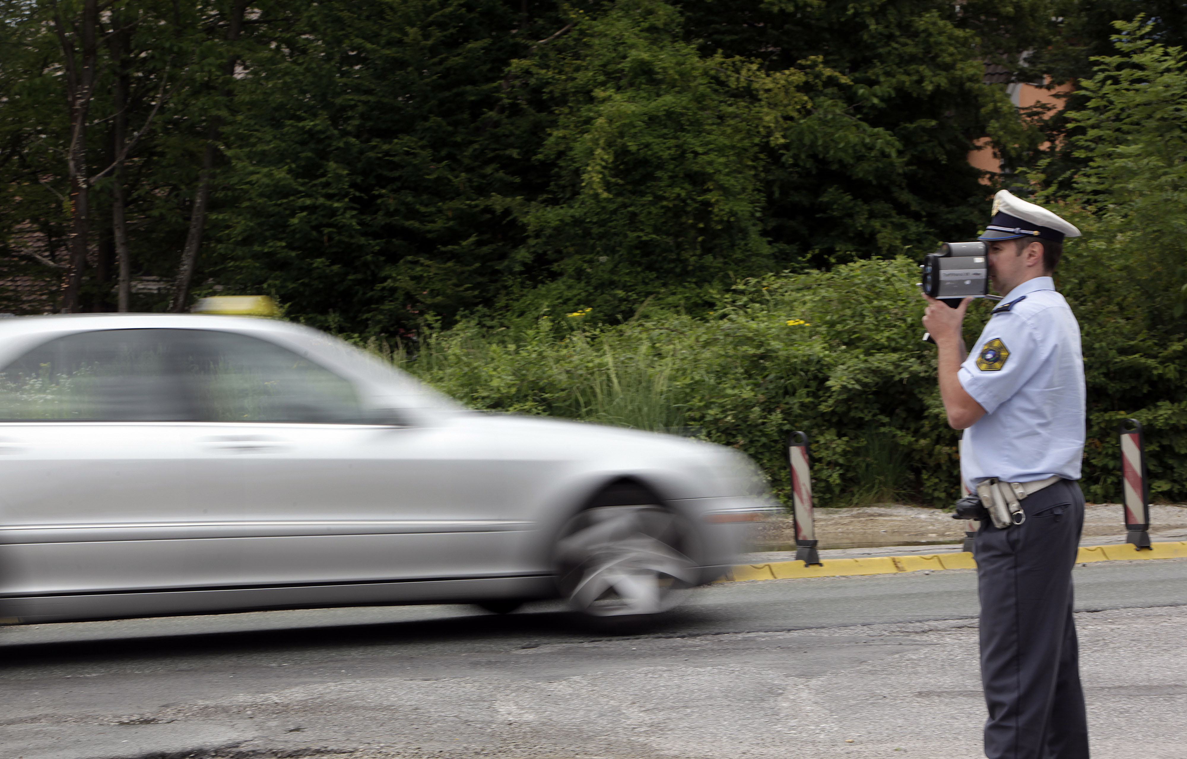 policist, radar, meritev hitrosti