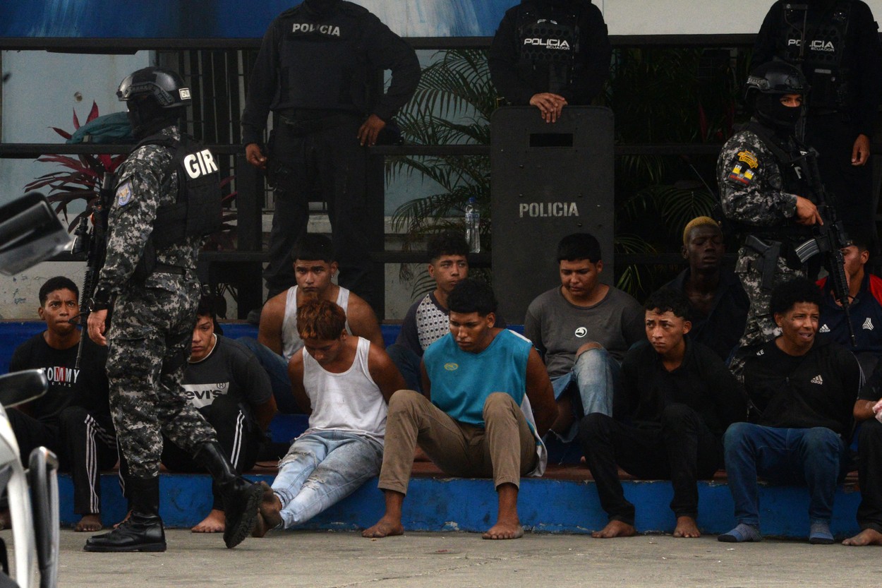 Zajeti člani tolpe, ki je vdrla v studio televizije (Foto: PROFIMEDIA)