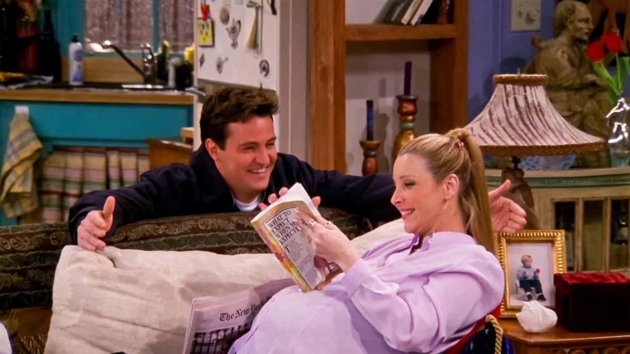 Vloga Chandlerja je bila zanj tista, za katero je govoril, da mu je bila pisana na kožo. Na fotografiji s soigalko Liso Kudrow. (Foto: PROFIMEDIA)