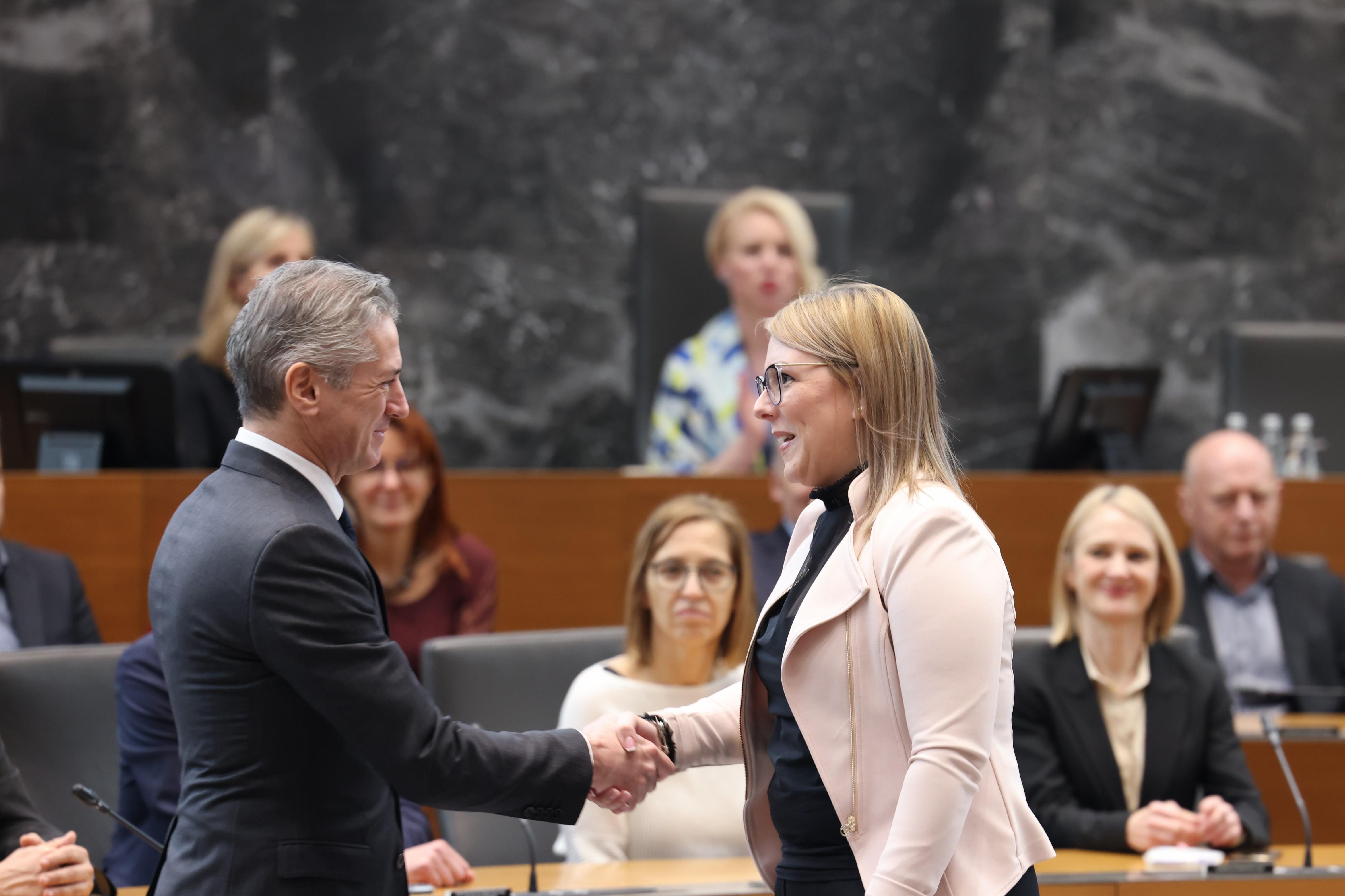 Seja DZ, na kateri odločajo o imenovanju Mateje Čalušić za novo ministrico za kmetijstvo