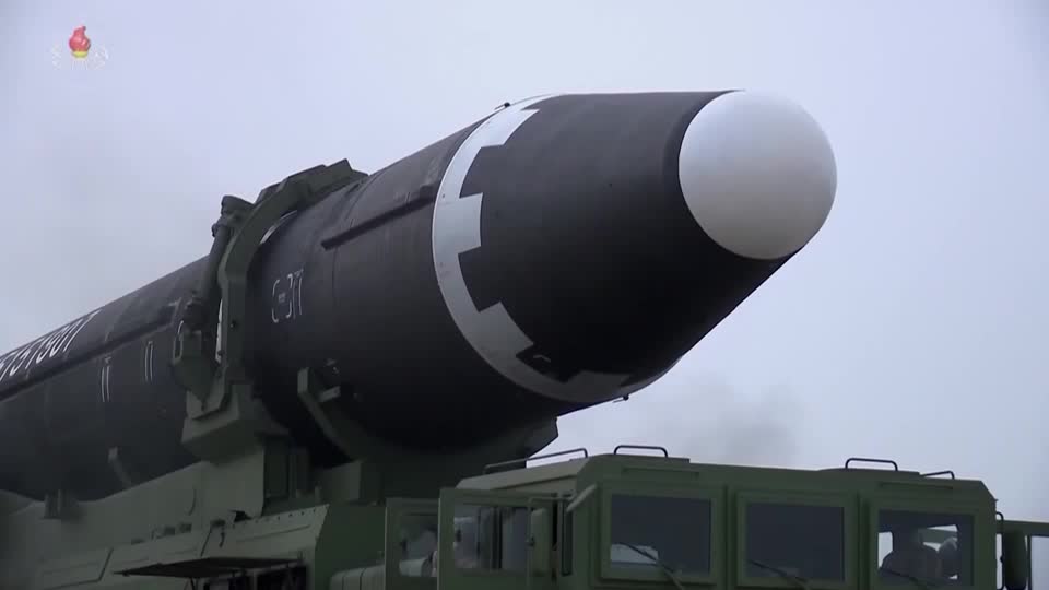 severna koreja, balistična raketa