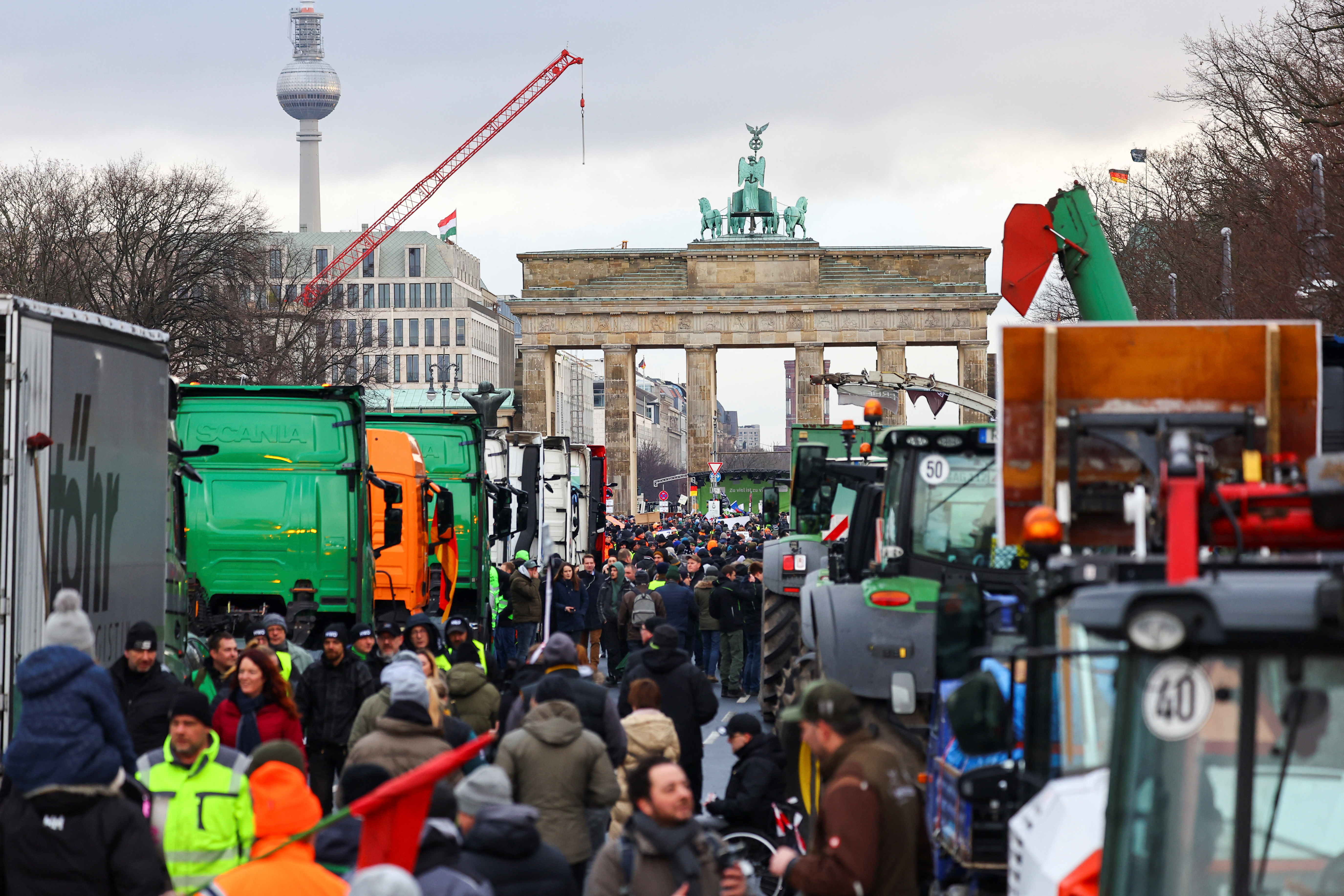 Nemški kmetje spet protestirajo. (Foto: Fabrizio Bensch/REUTERS)