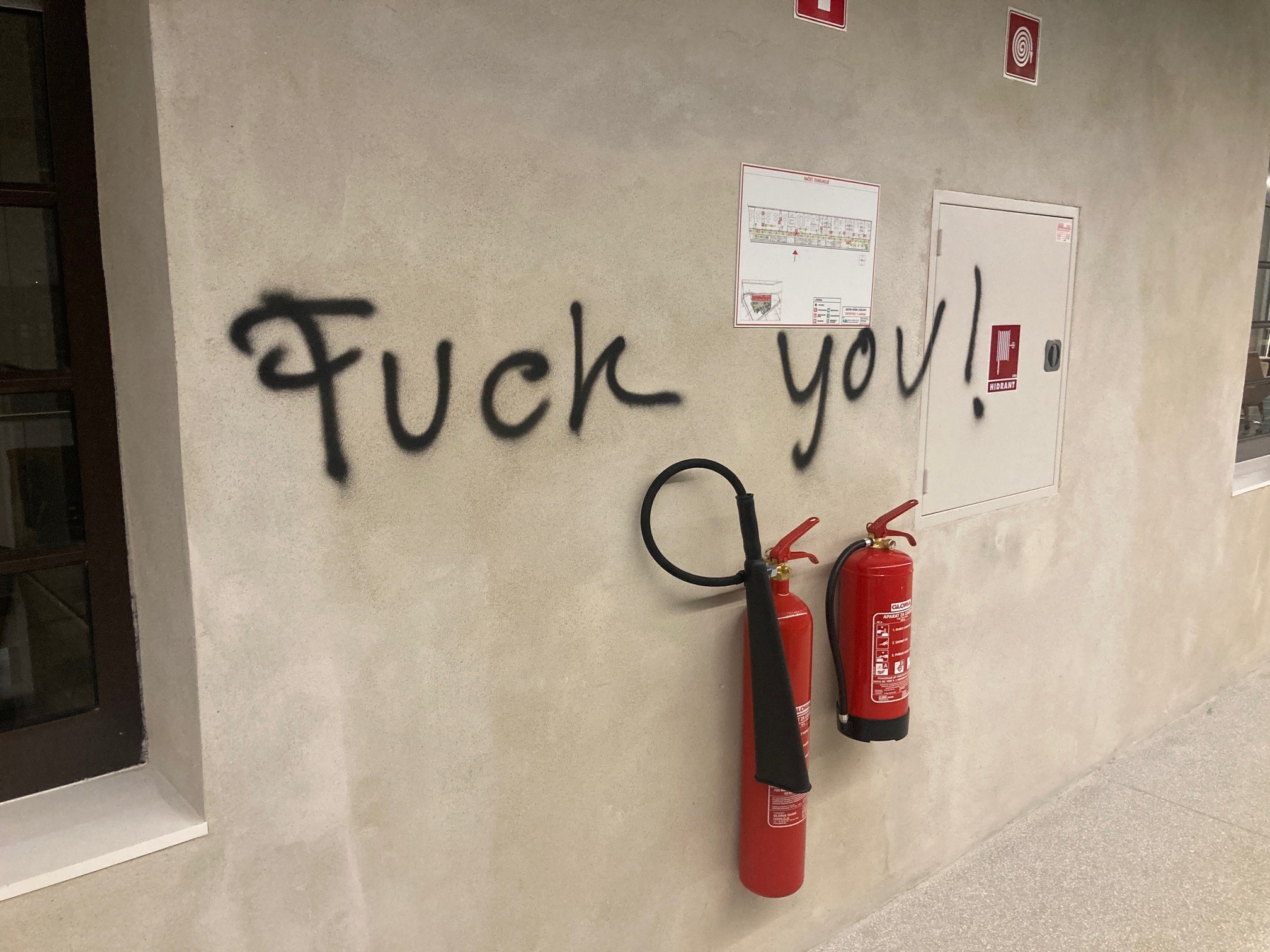 vandalizirane stene_Center Rog_19.1 (2)