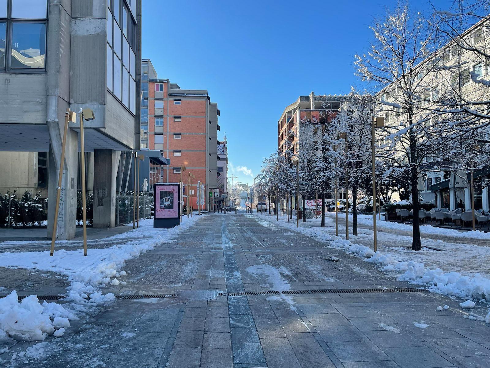 sneg, pločnik, maribor