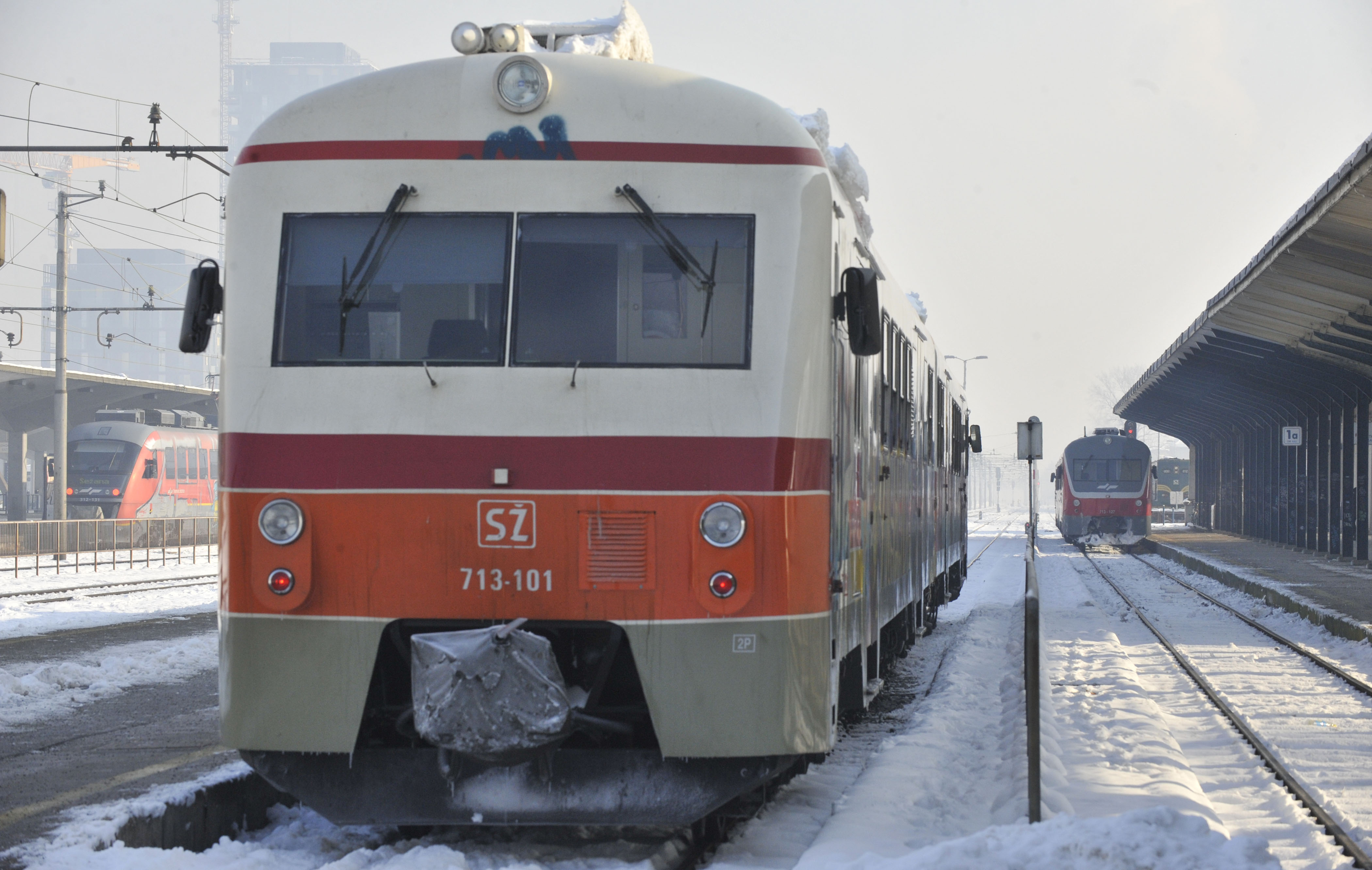 vlak, slovenske železnice, postaja