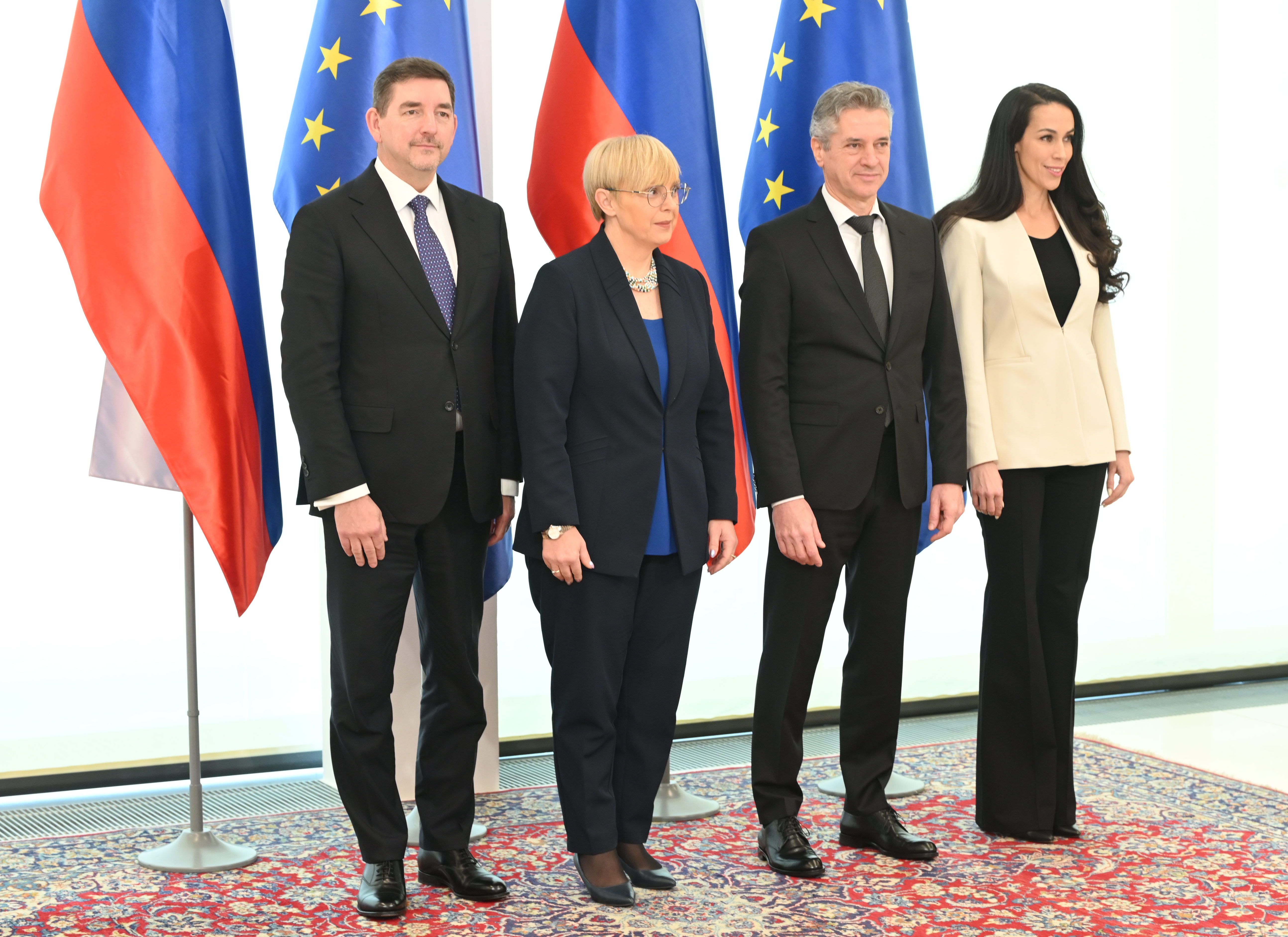 Predsednik vlade Robert Golob in predsednica Republike Slovenije Nataša Pirc Musar sprejem diplomatski predstavniki akreditirani v Republiki Sloveniji