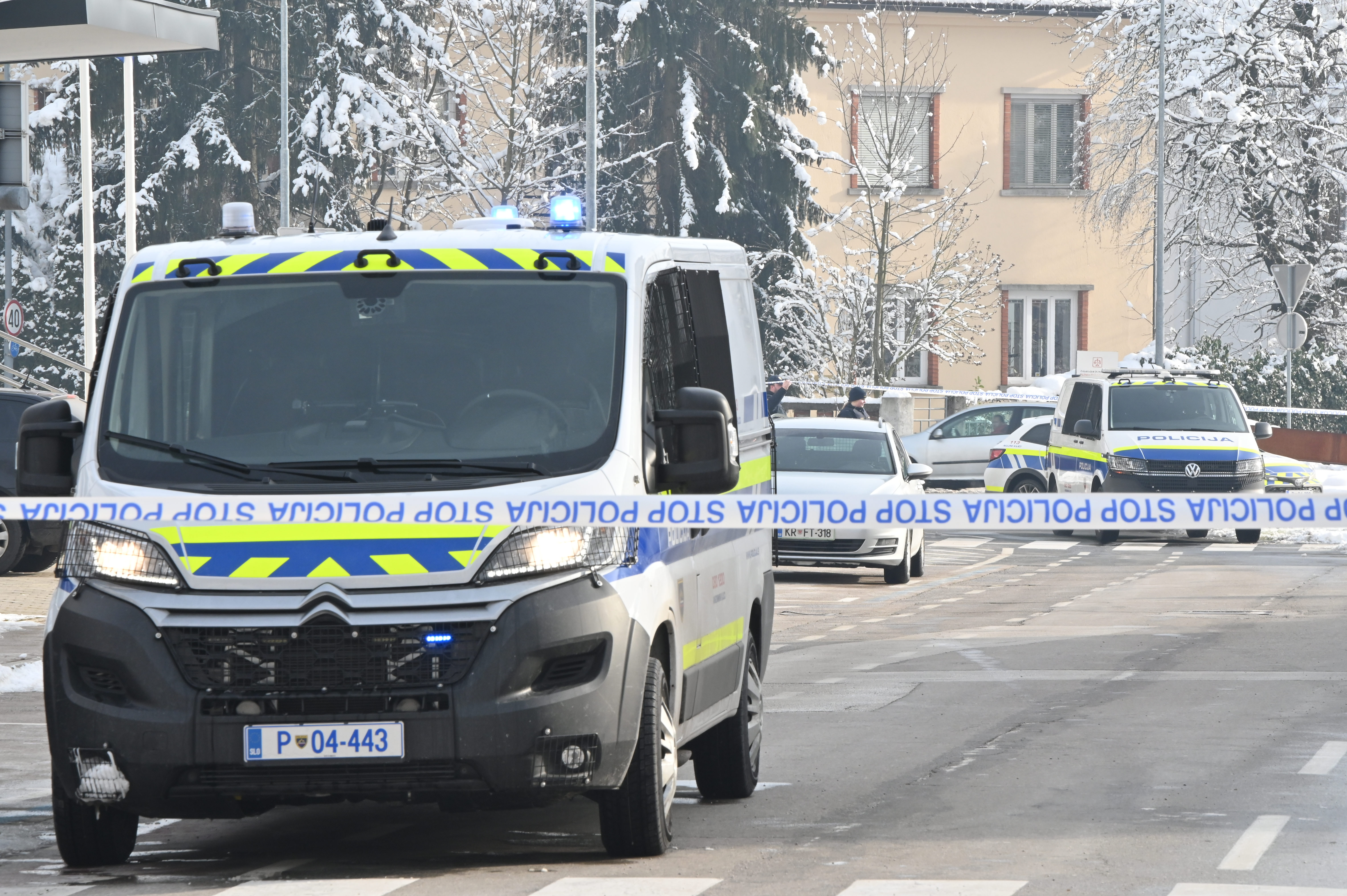 Policija, policijski kombi