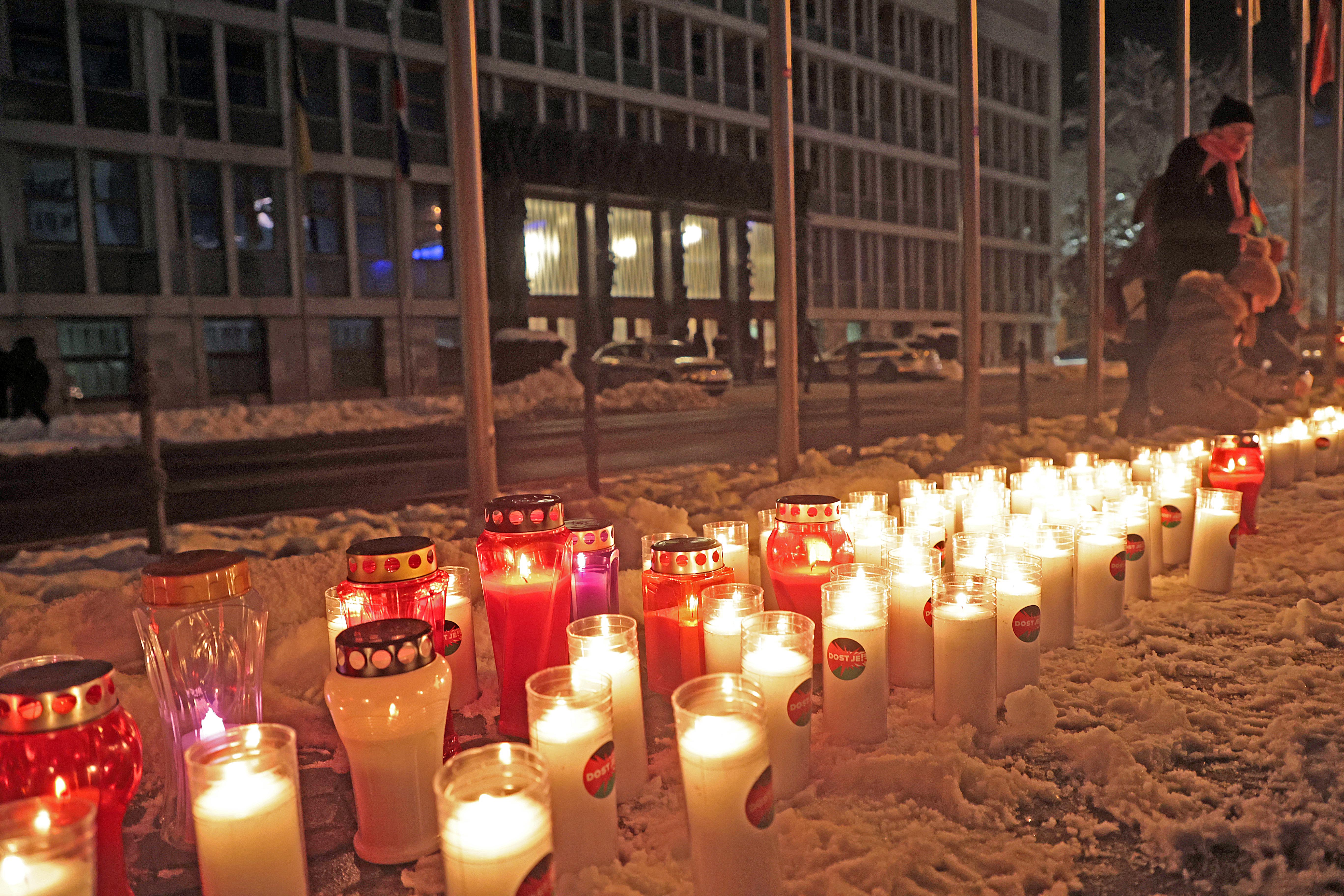 Prinesi sveèo za Gazo