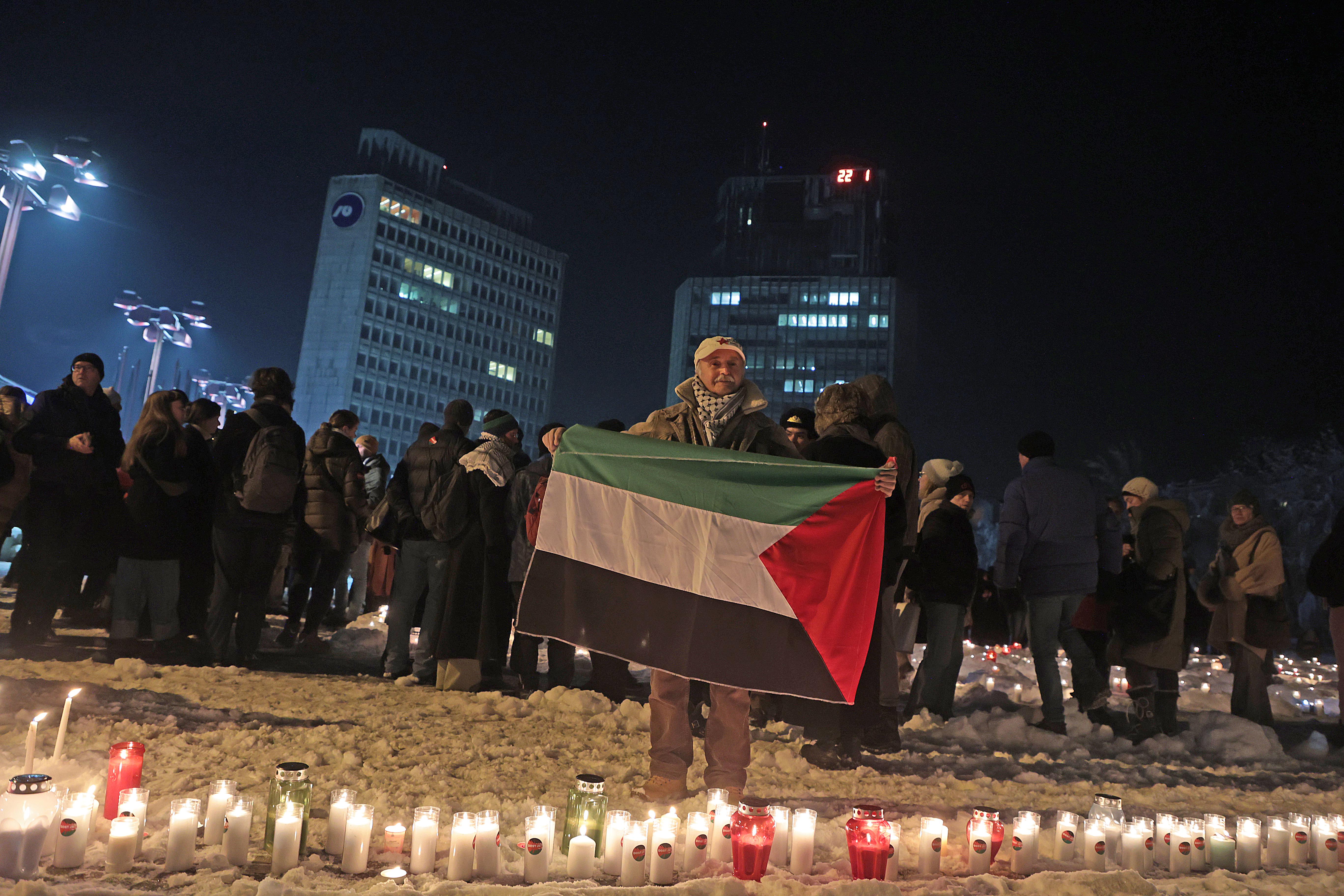 Prinesi sveèo za Gazo