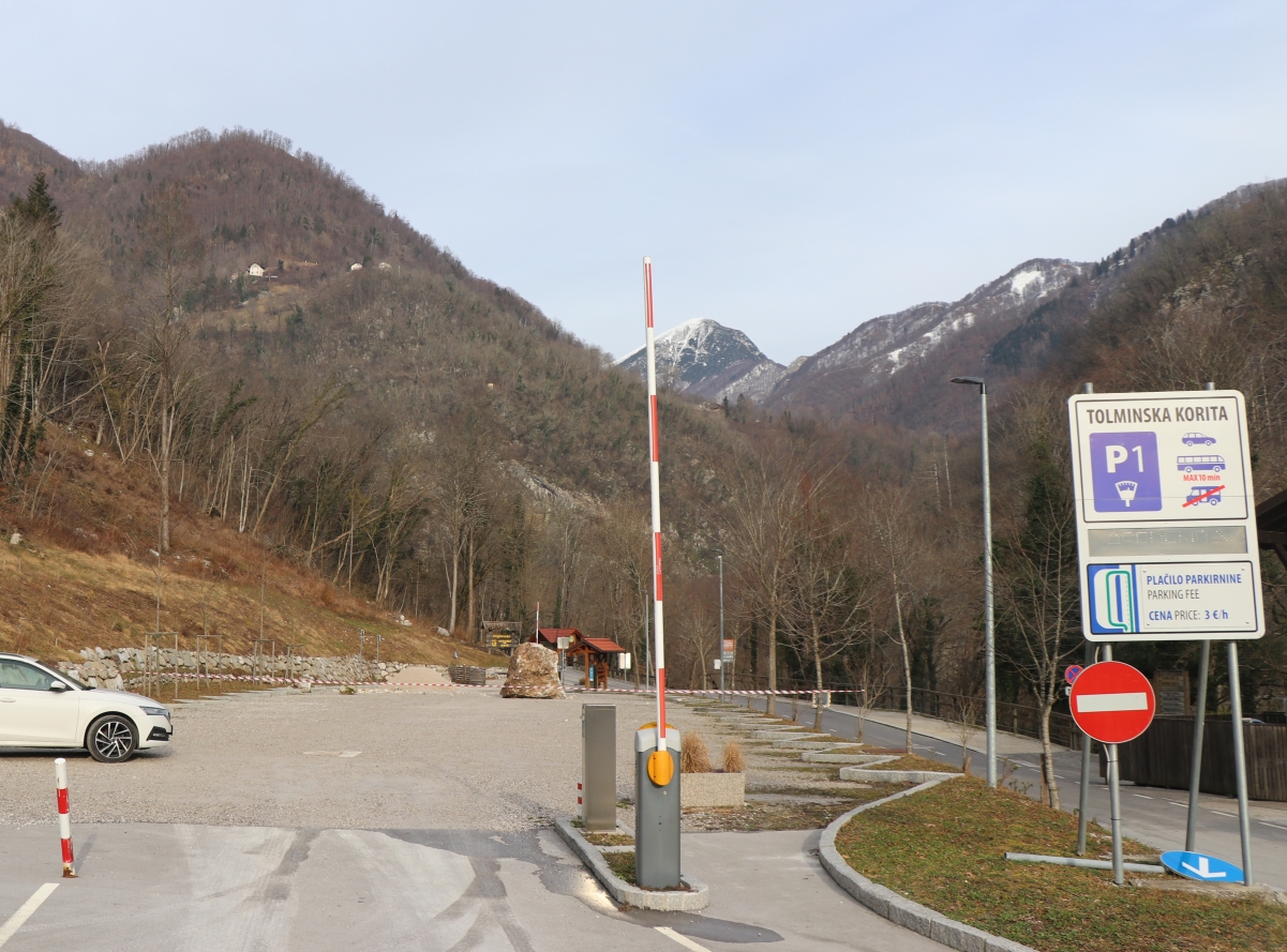 parkiriščeTolminskakorita