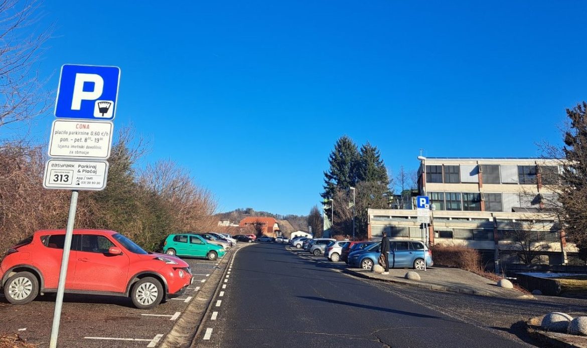 Parkirišče ob Koroški cesti v Mariboru