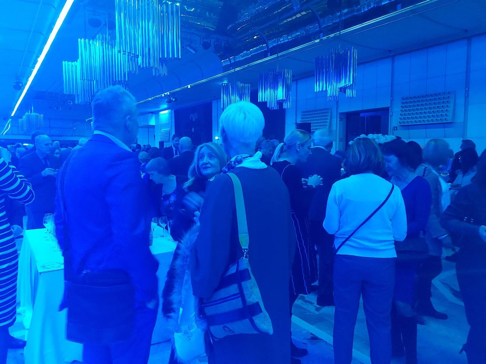 V Cankarjevem domu je po državni proslavi zmanjkalo elektrike