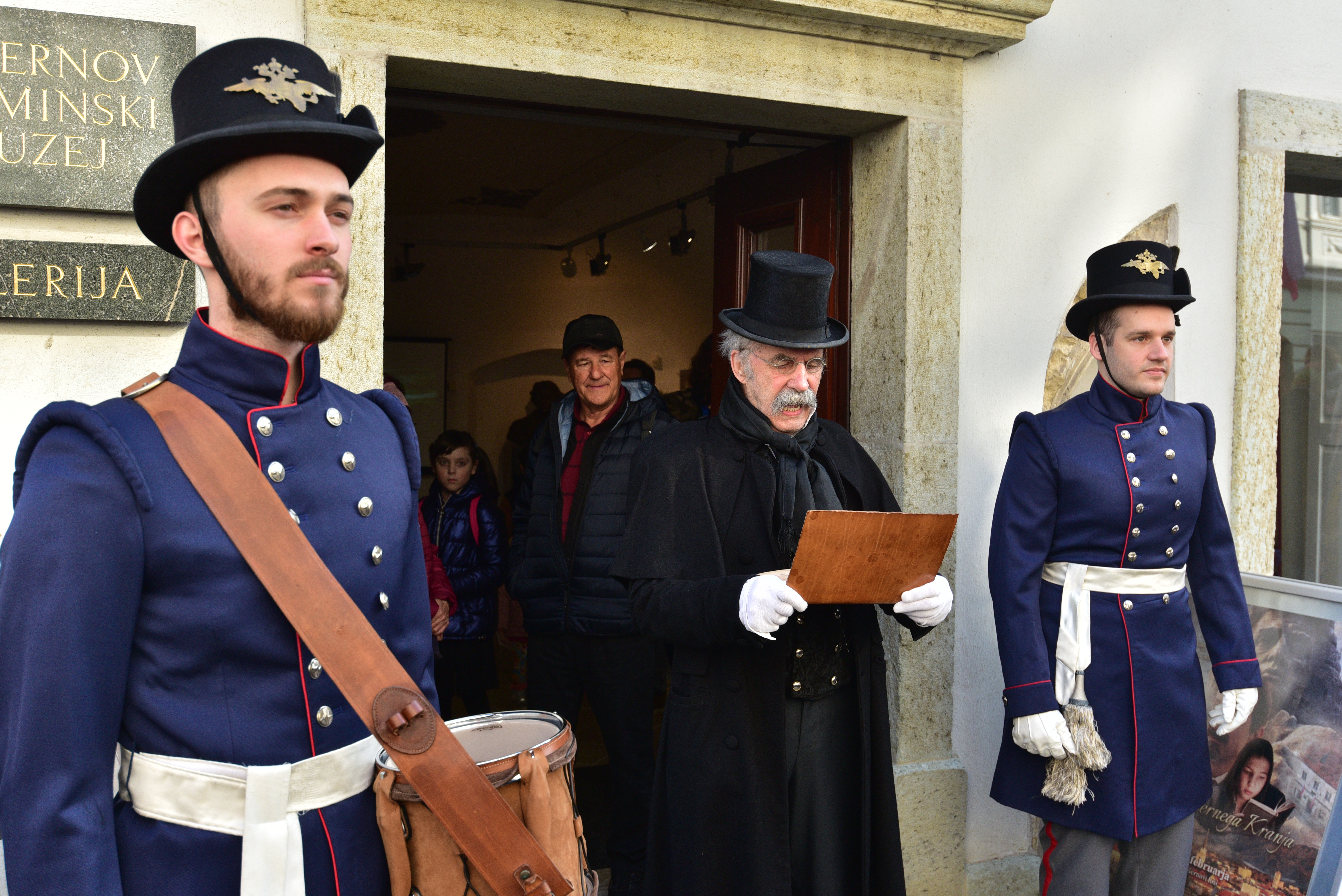 Ob današnjem prazniku v Kranju poteka tradicionalni, že 21. Prešernov smenj. (Foto: 