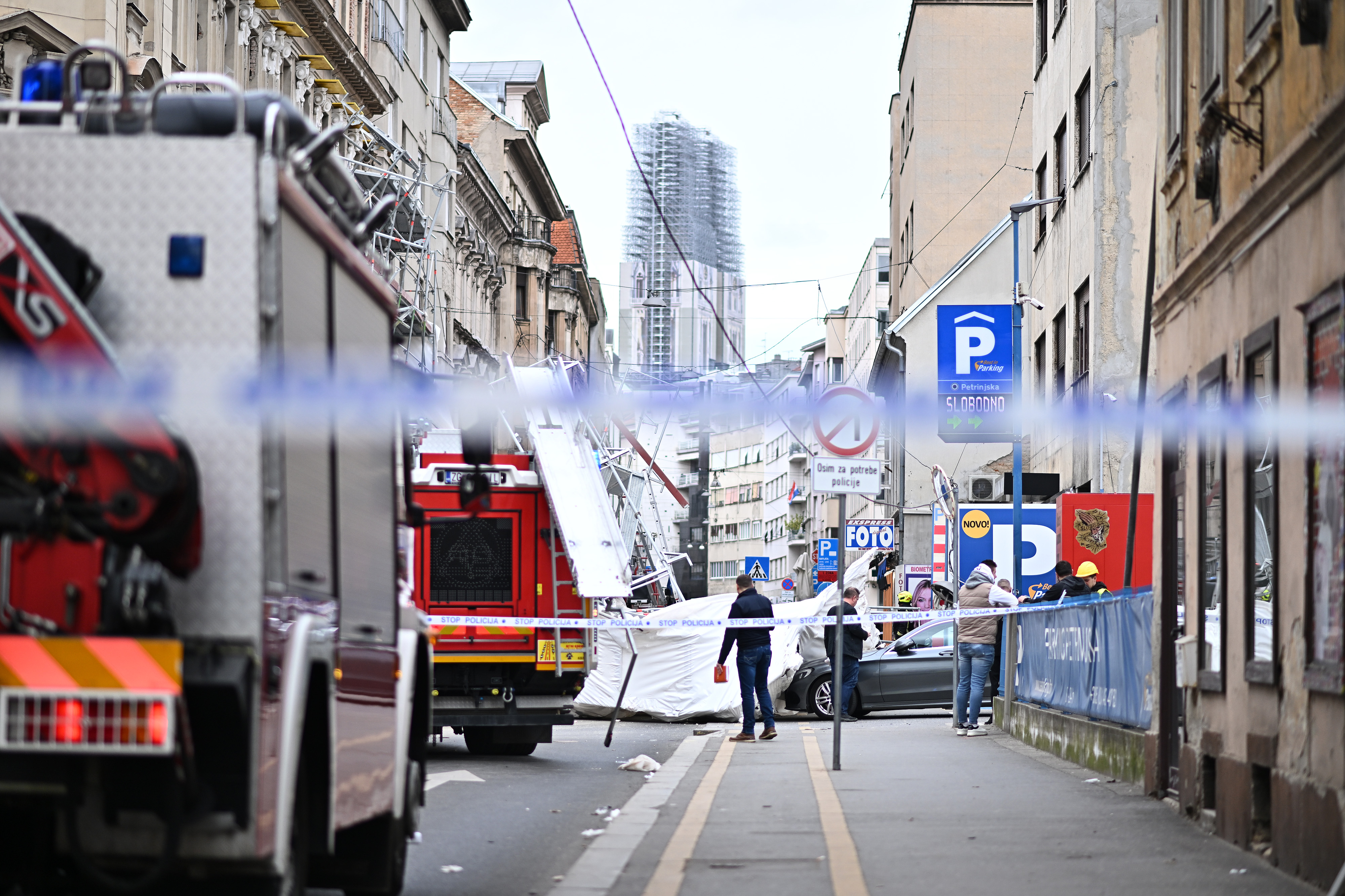 V Zagrebu se je podrl gradbeni oder (Foto: Neva Žganec/PIXSELL/BOBO)