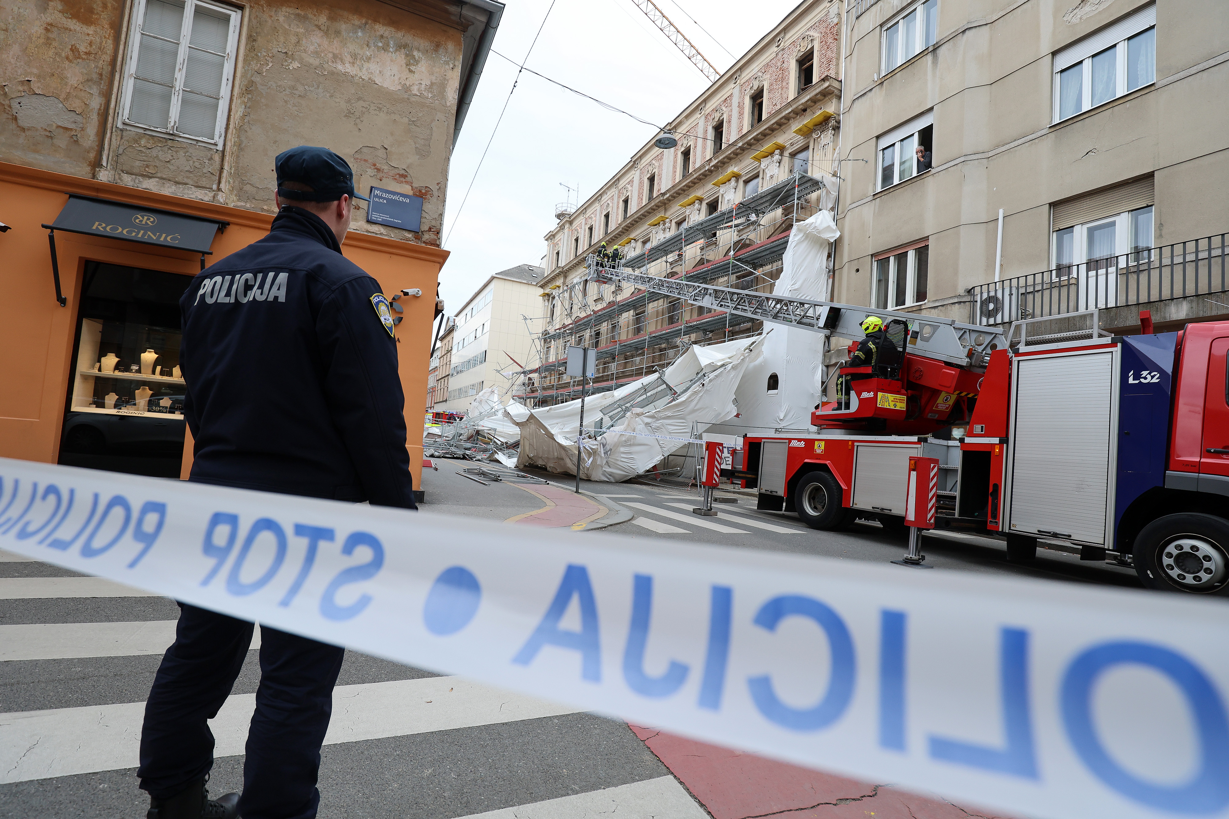 V Zagrebu se je podrl gradbeni oder (Foto: Neva Žganec/PIXSELL/BOBO)