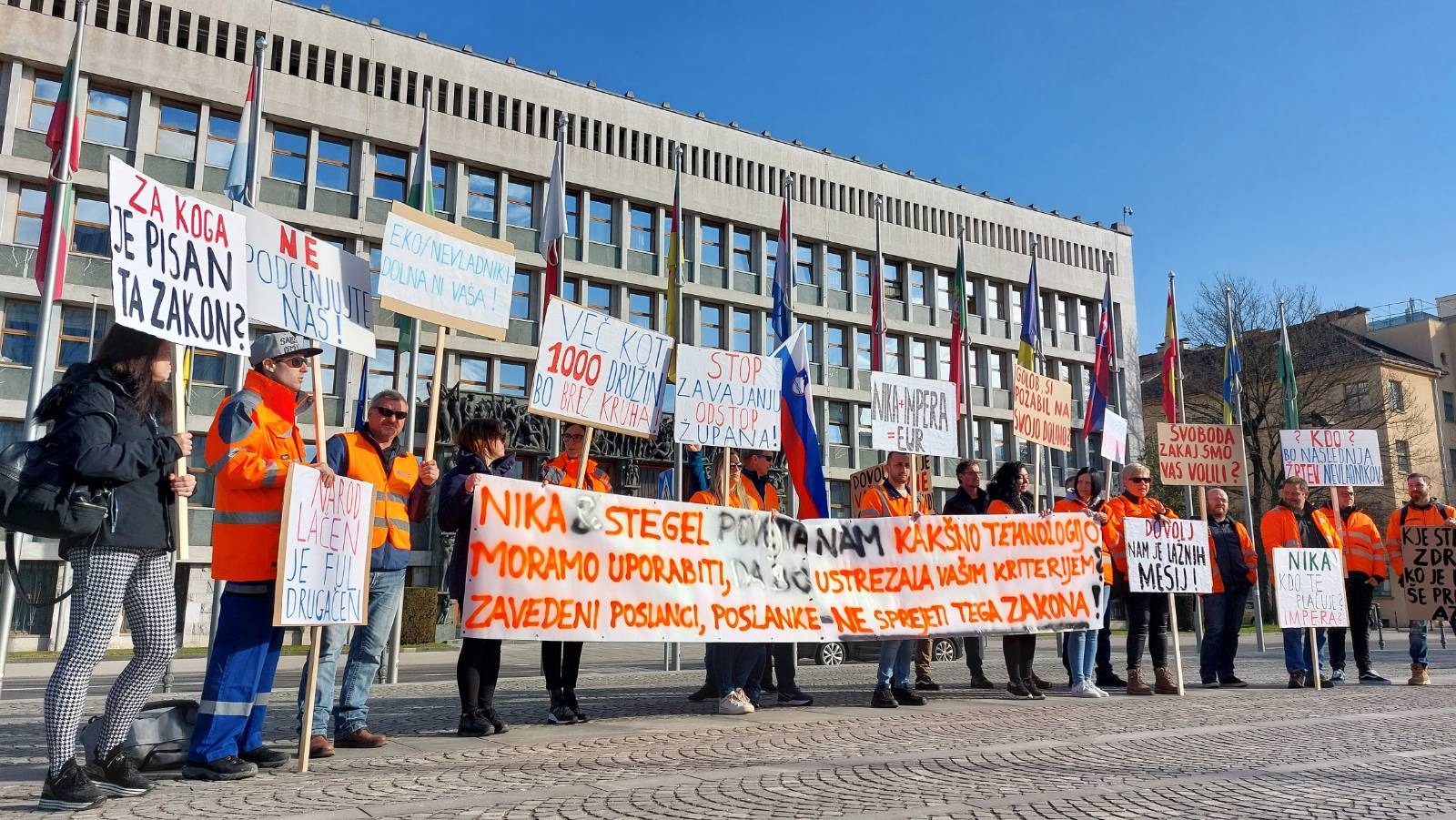 Salonit, Anhovo, protest