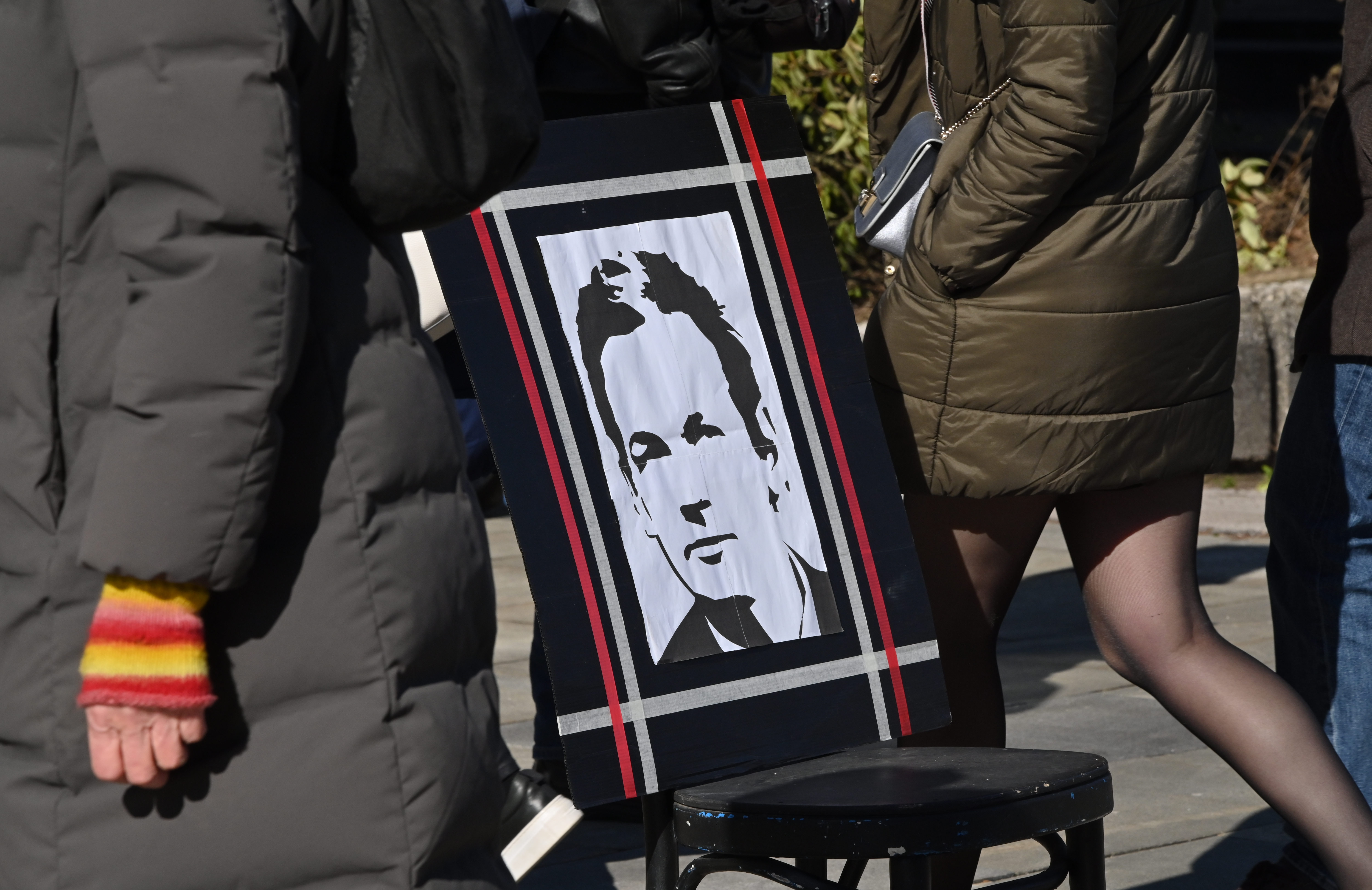 Julian Assange, Ljubljana