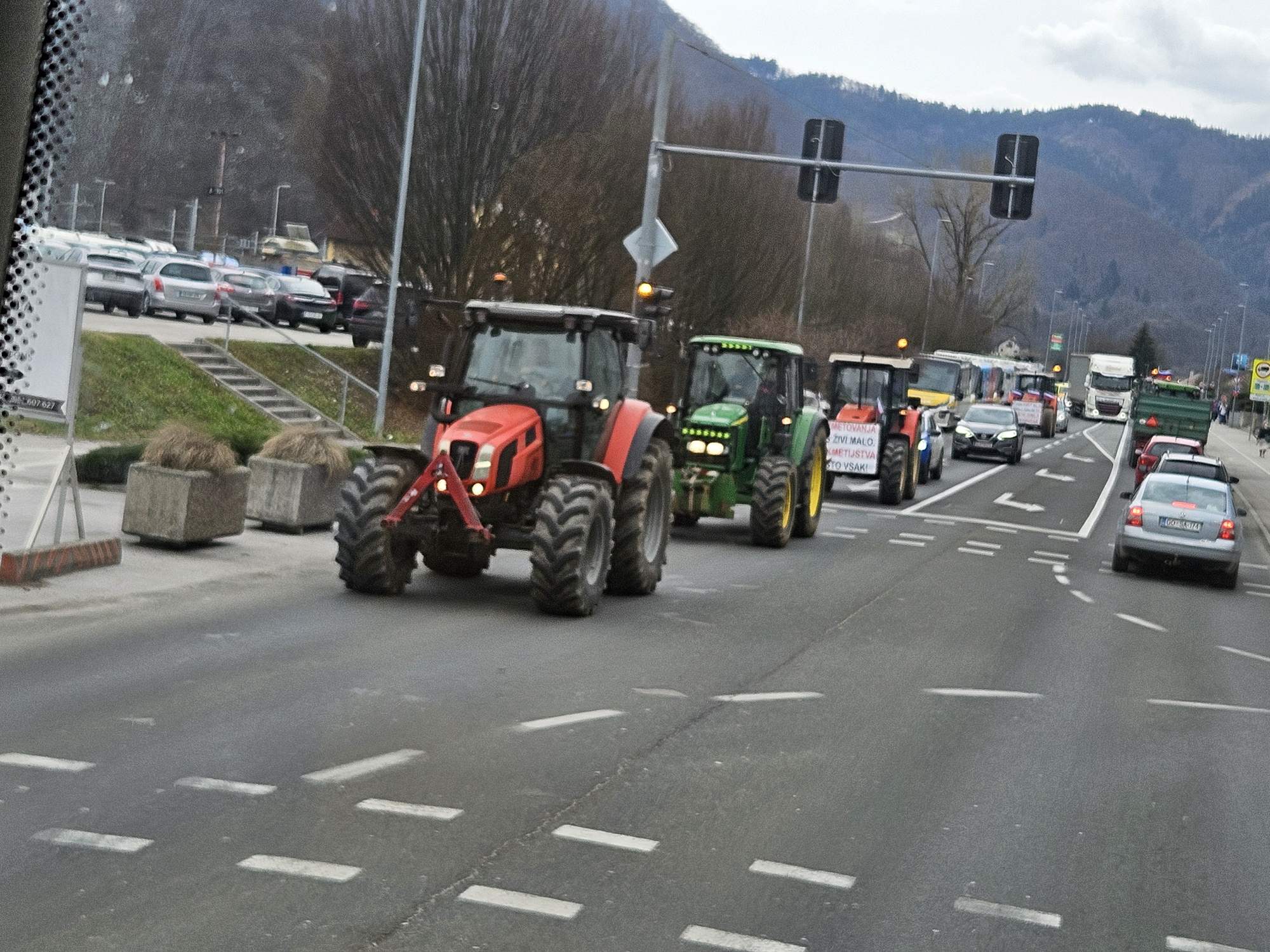 Protest kmetov v Celju (Foto: bralec)