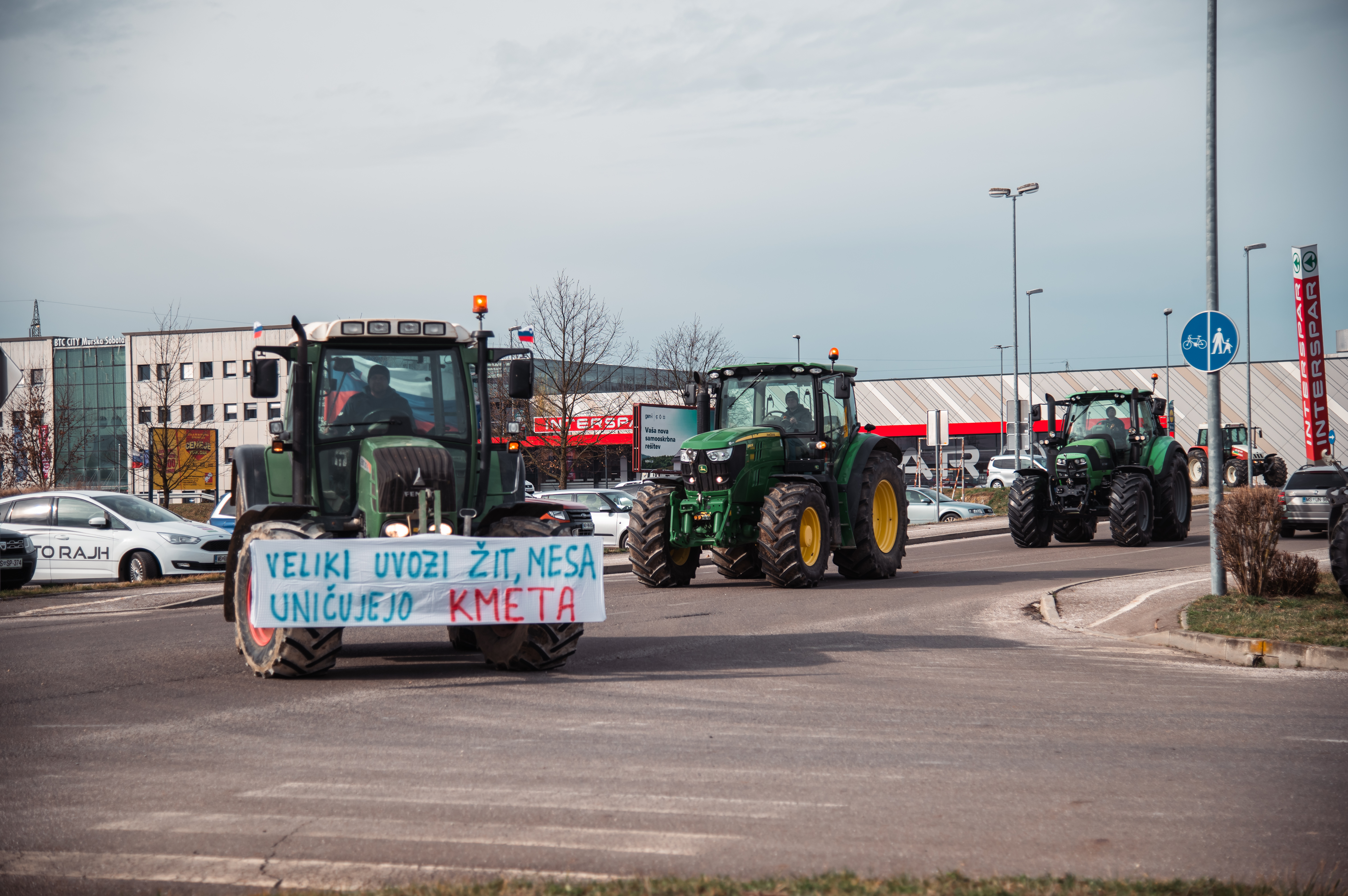 Protestu so se pridružili tudi pomurski kmetje. (Foto: Jure Kljajić/Vestnik.si)