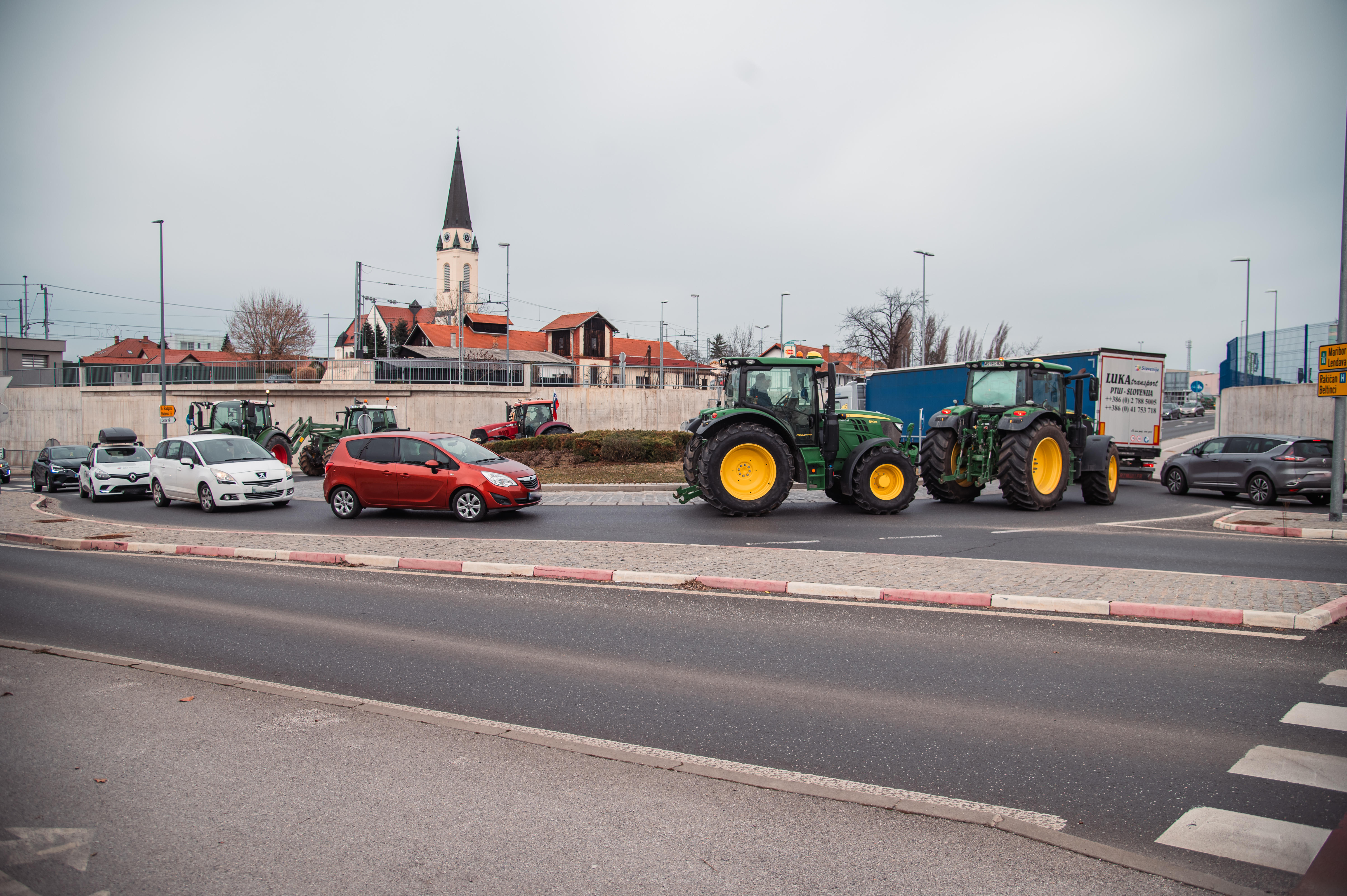 Protestu so se pridružili tudi pomurski kmetje. (Foto: Jure Kljajić/Vestnik.si)