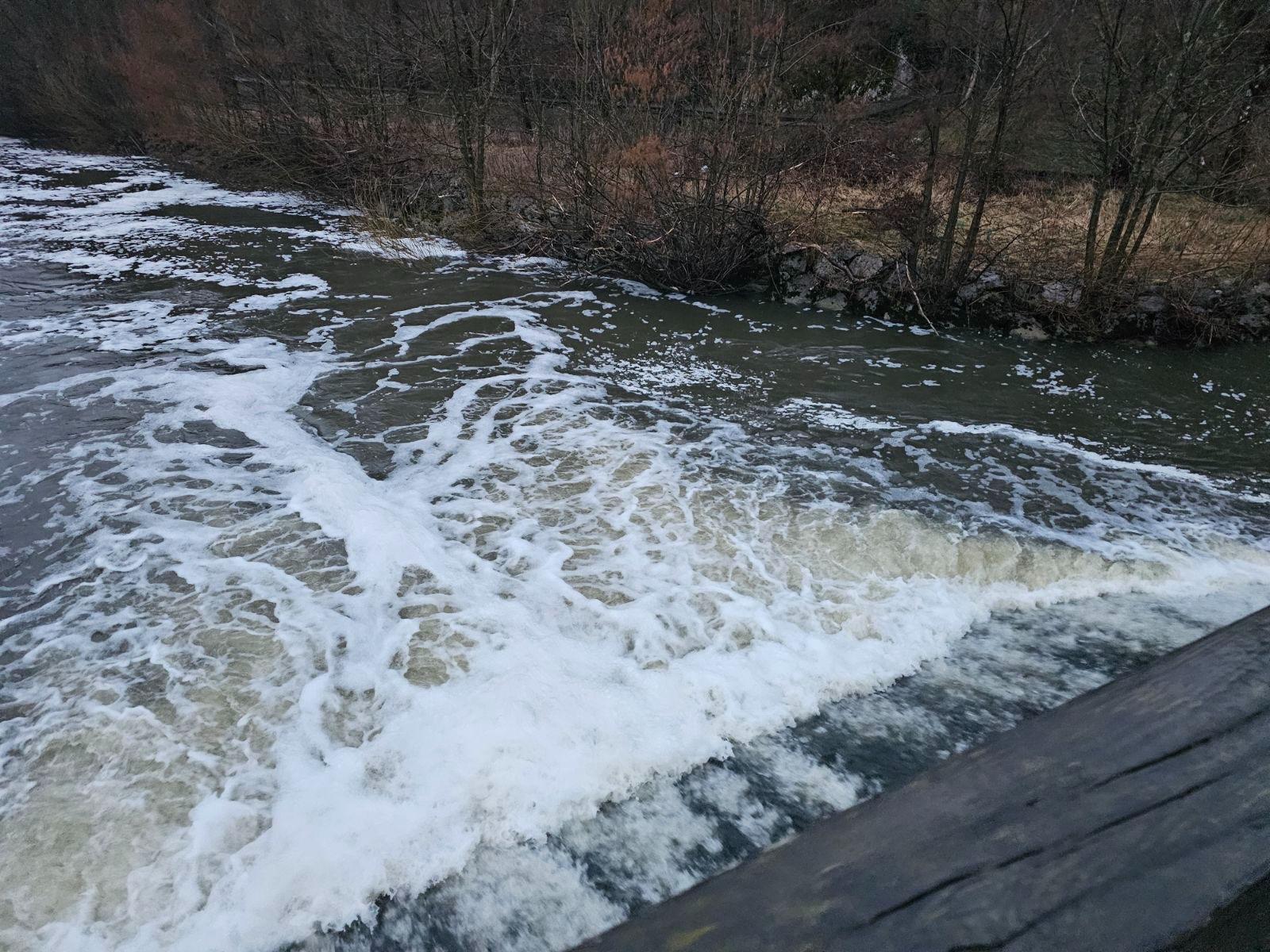 postojnska jama, onesnaženje, gnojevka