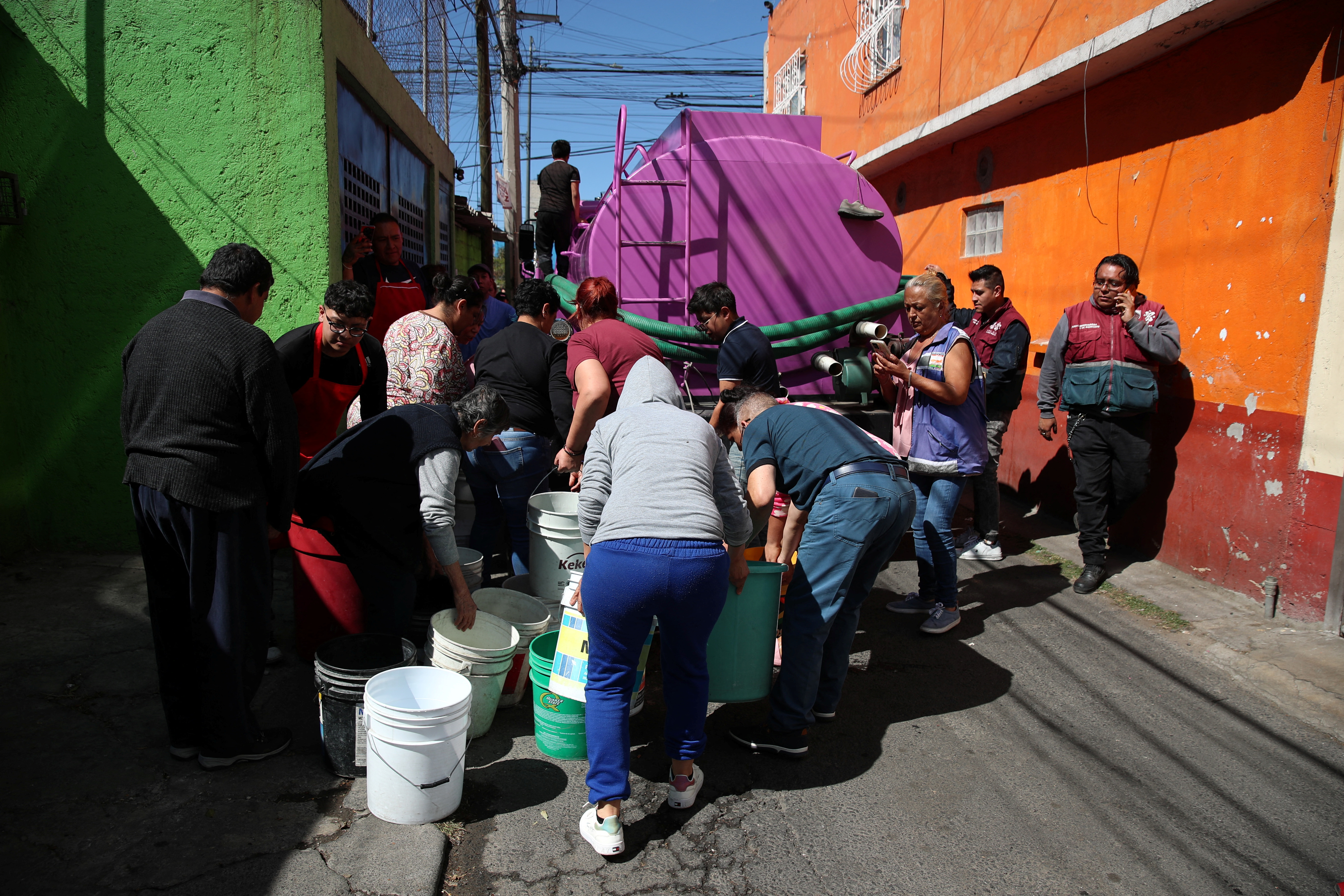 Mexico City teetering on low water supply, neighbors protest cuts