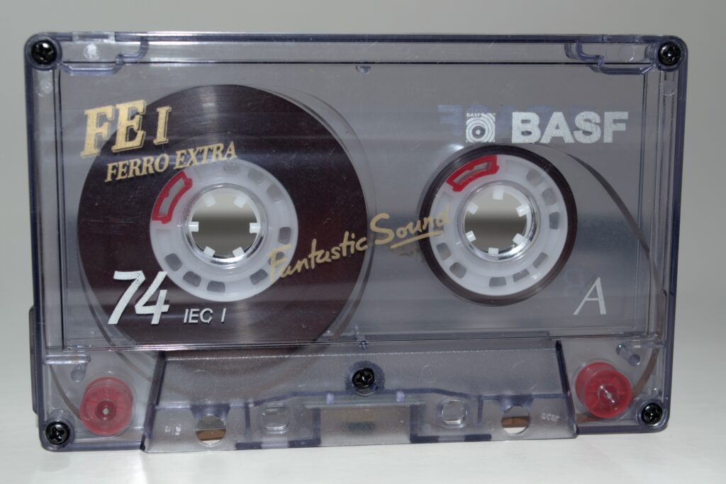 1709843186-music-cassette-compact-cassette-wallpaper-1024x683.jpg