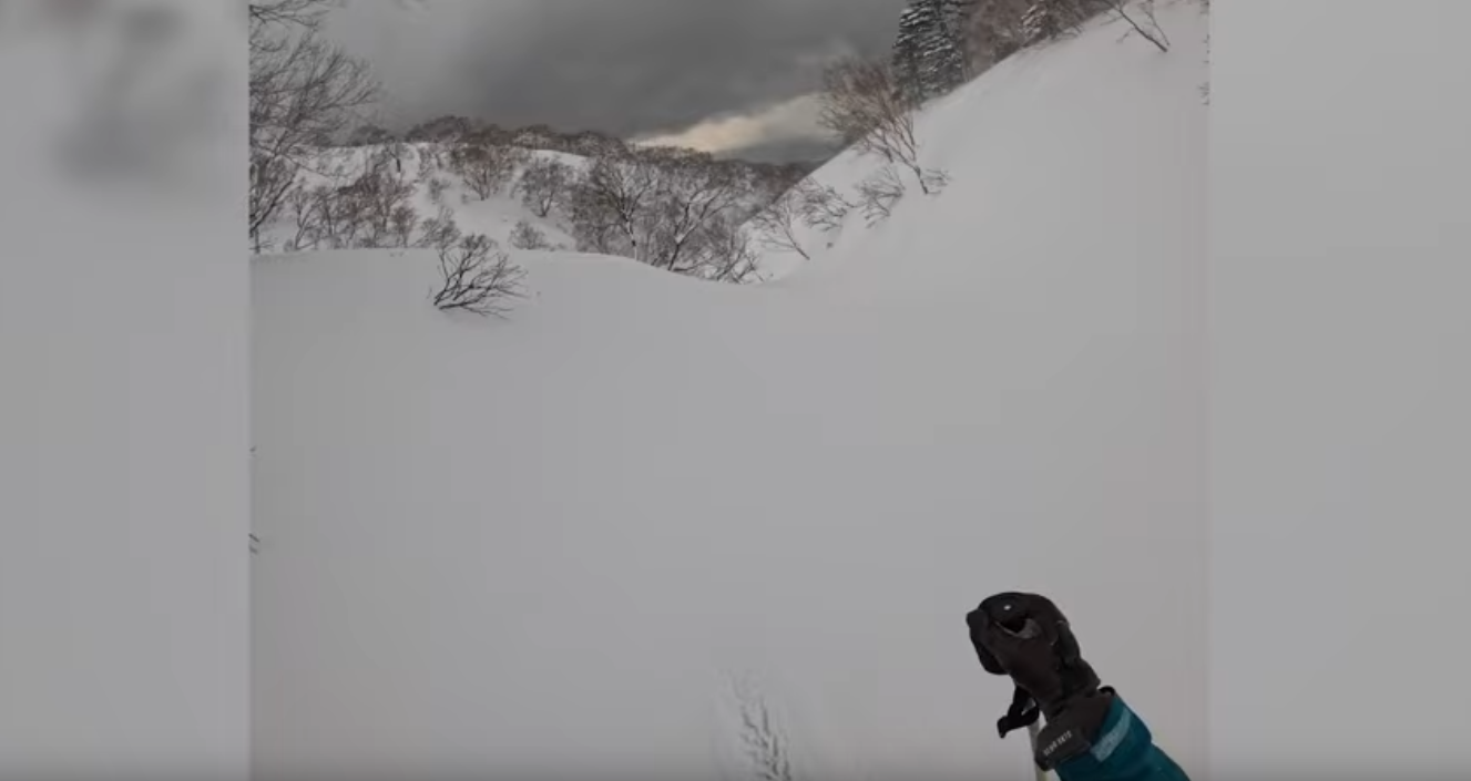 nesreča smučarja na Japonskem