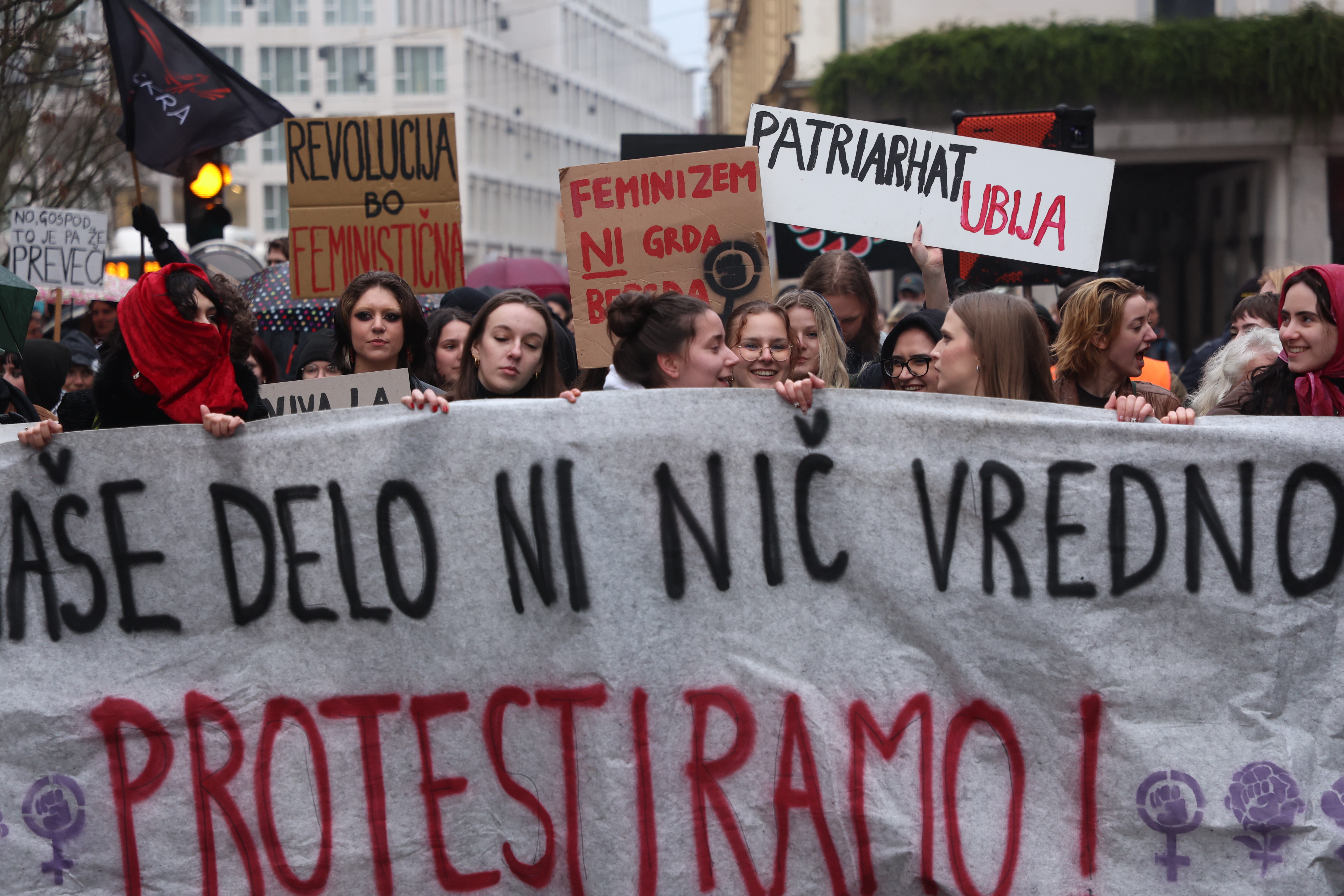 Shod ob dnevu žensk. (Foto: Borut Živulović/BOBO)