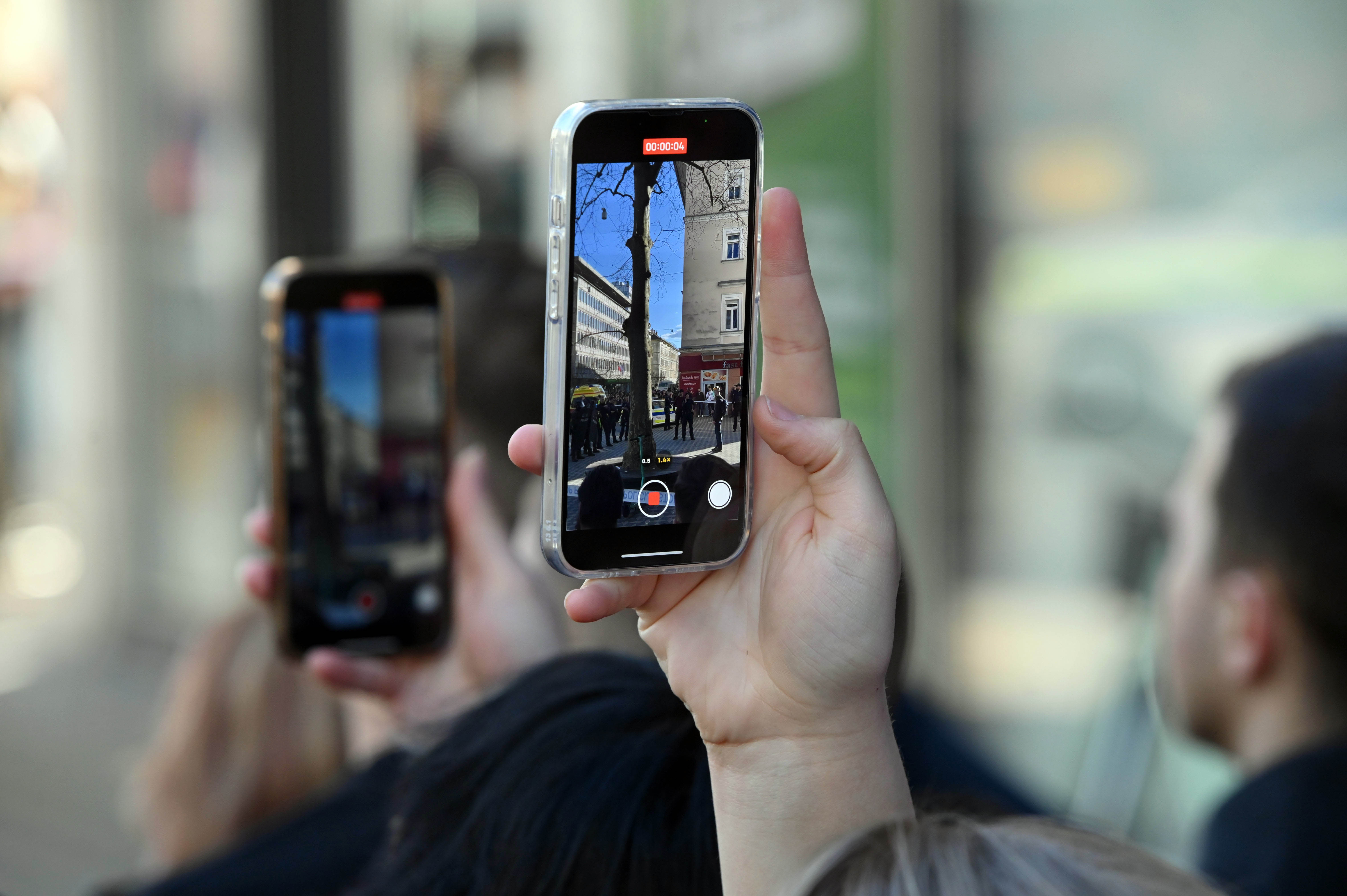 moški z nožem, bavarski dvor, policijska akcija