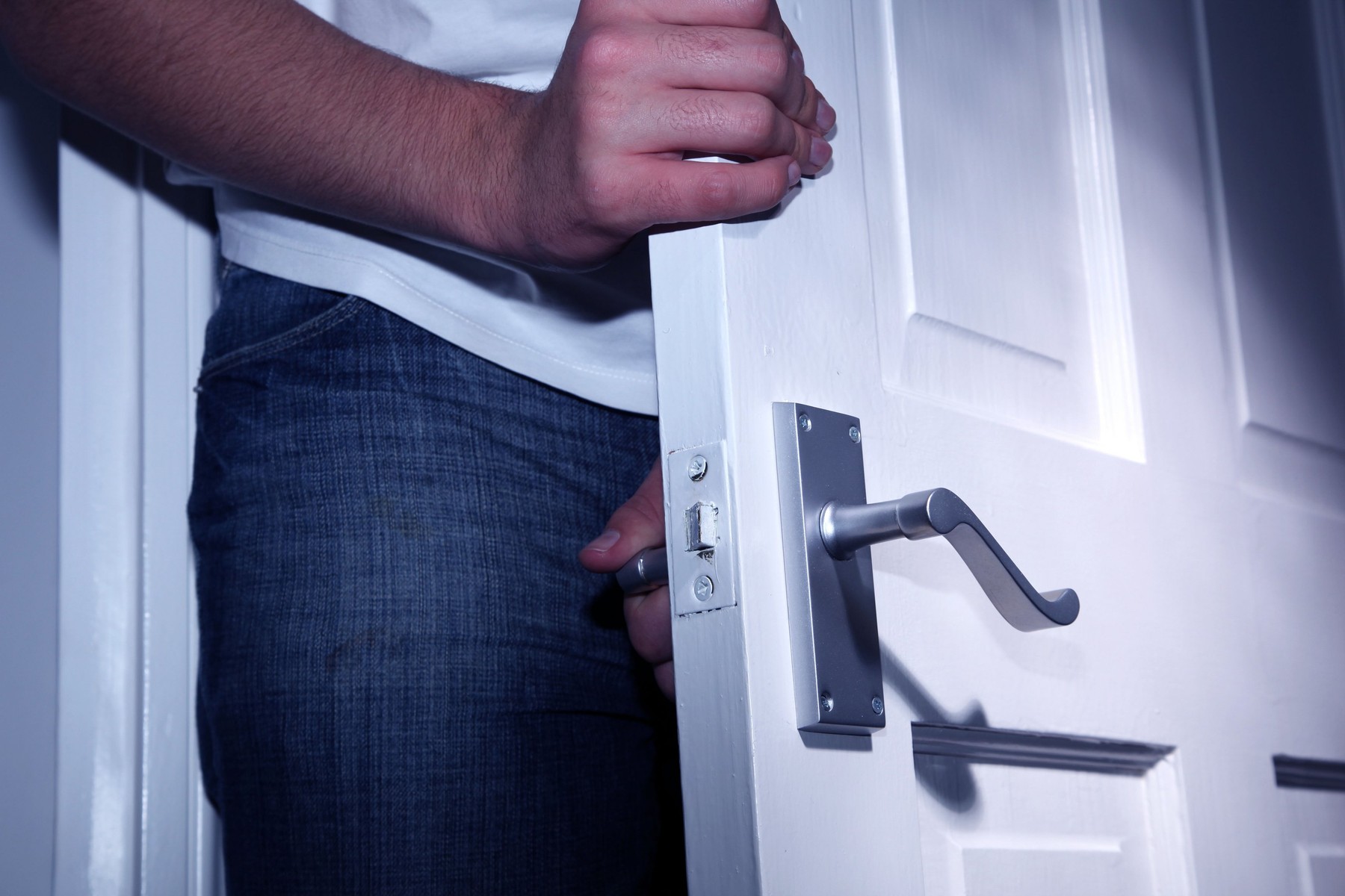 vlom, drzne tatvine, kraja, tat, vlomilec