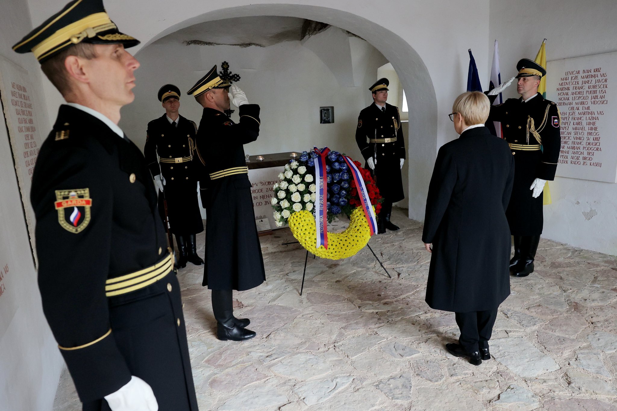 slovesnost na javornici