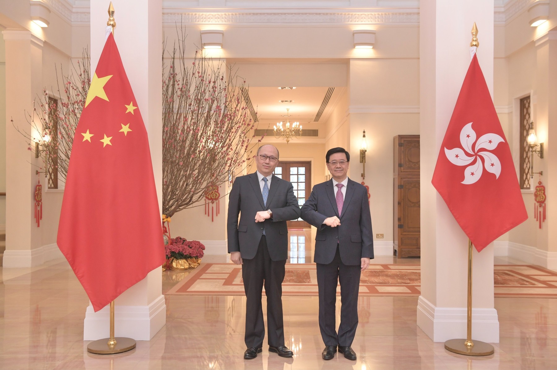 John Lee, Kitajska, Hongkong