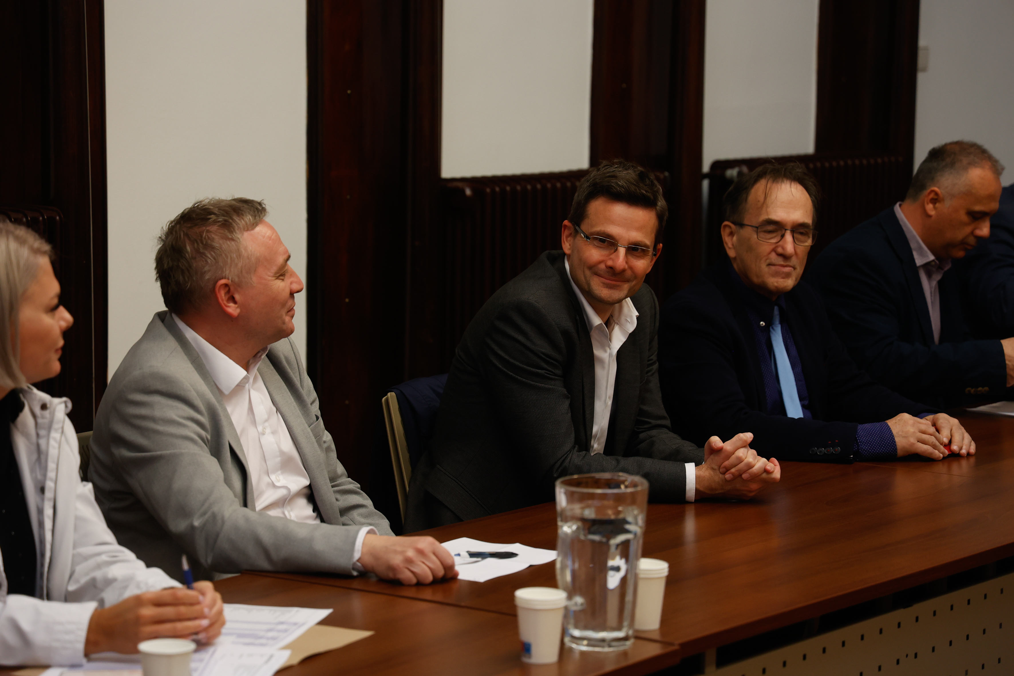 Sestanek ministrice za zdravje Valentine Prevolnik Rupel z vodstvi bolnišnic (Foto: Nik Rovan/BOBO)