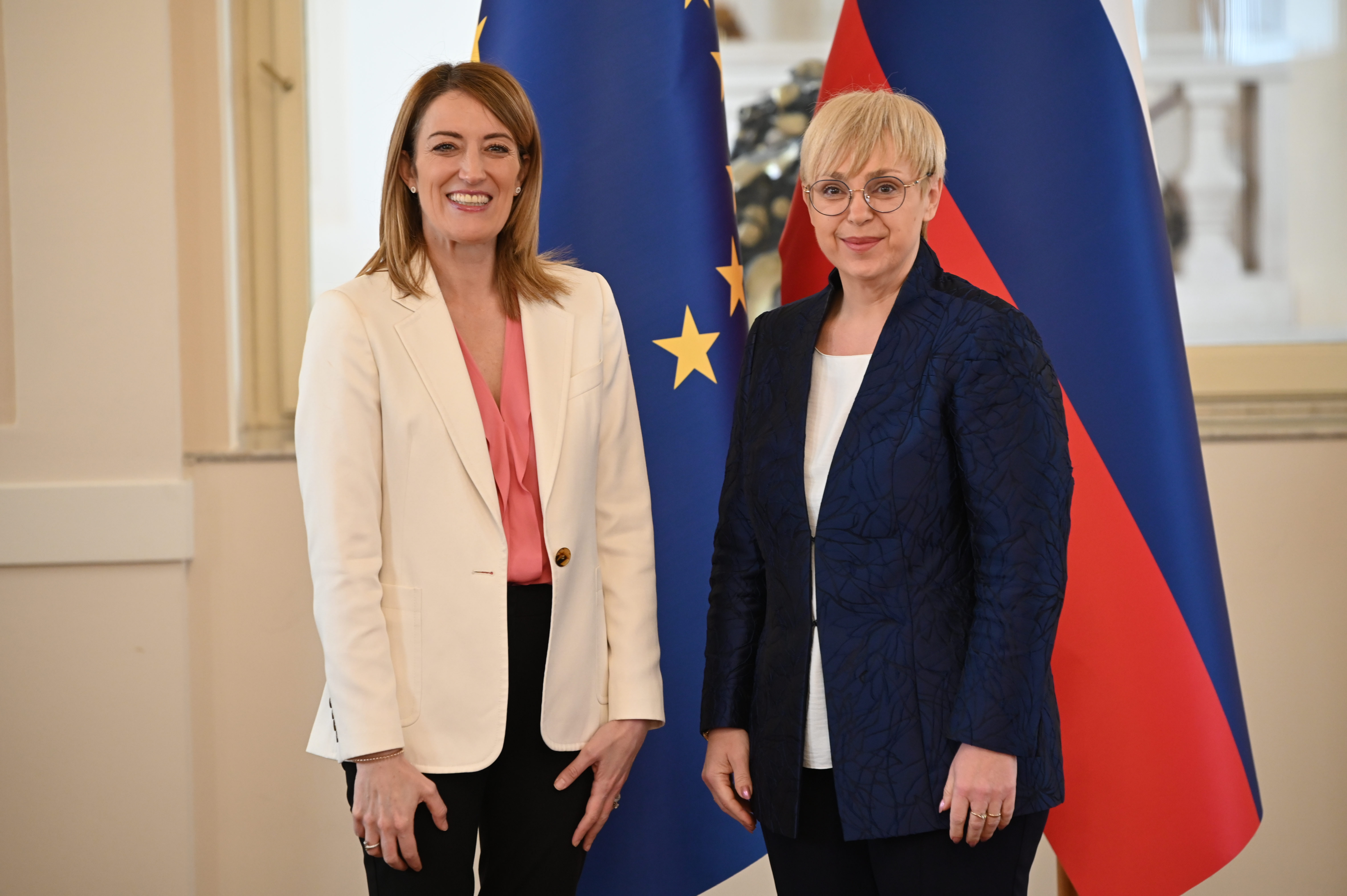 Robert Golob, Roberta Metsola