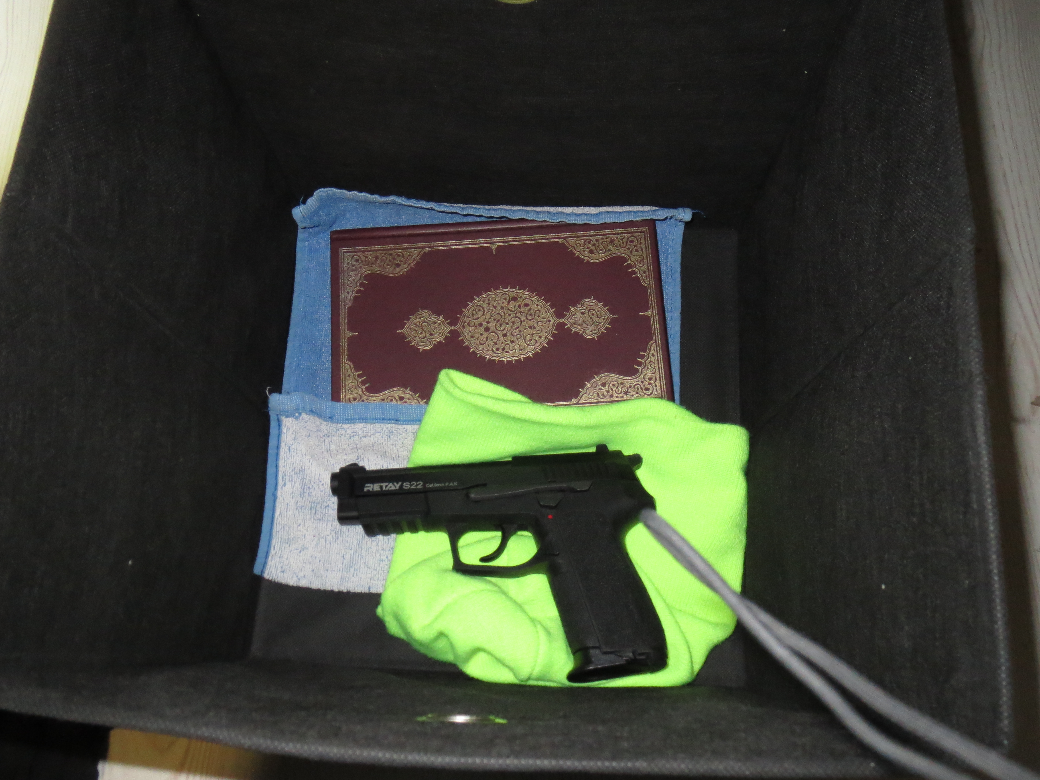 Velenjčan in dva Šoštanjčana z grožnjami in izsiljevanjem ogoljufali več ljudi