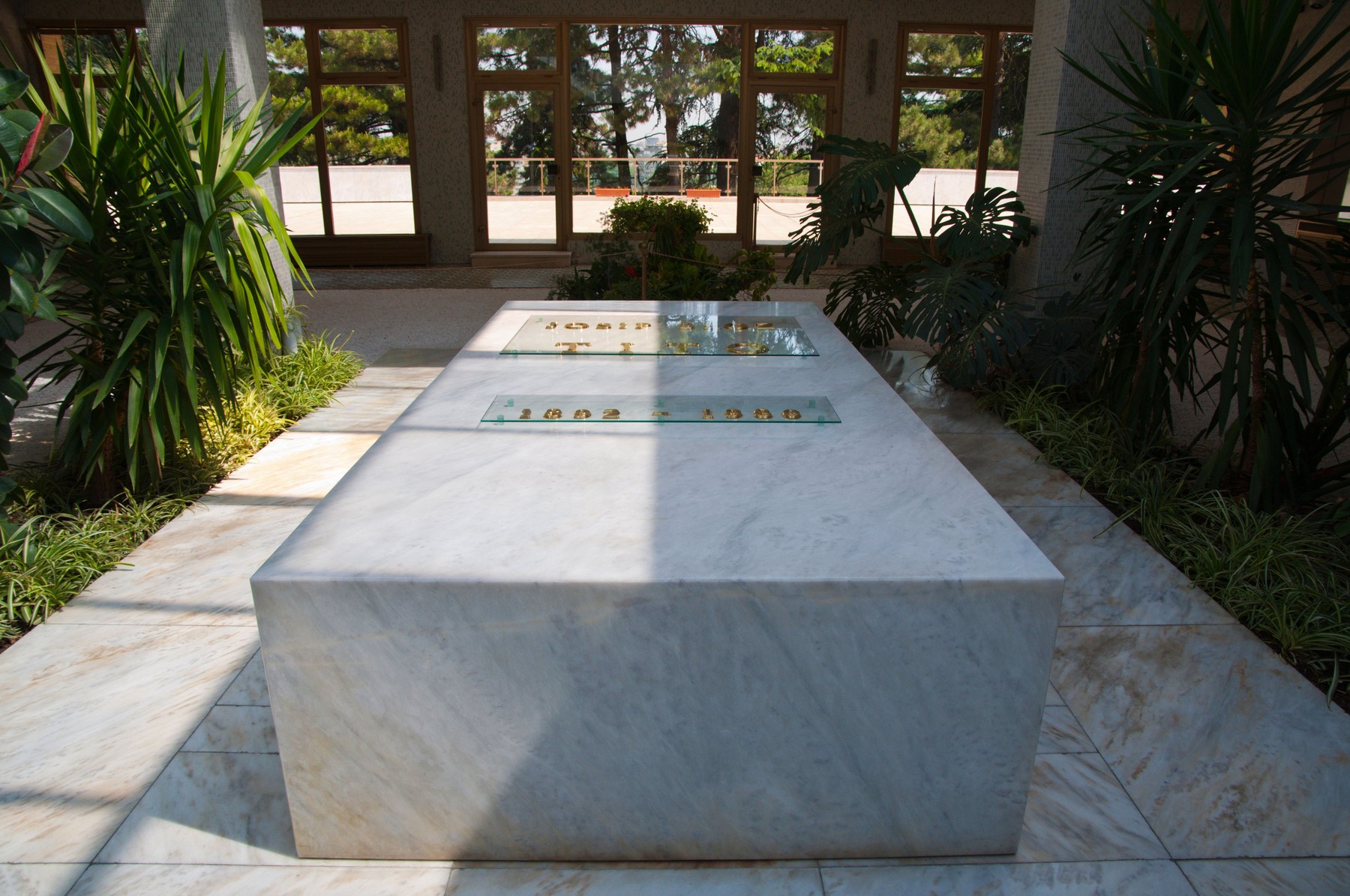 Hiša cvetja, josip broz tito, grobnica Tita