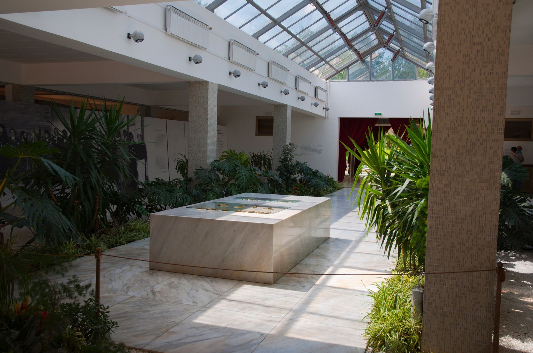 Hiša cvetja, josip broz tito, grobnica Tita