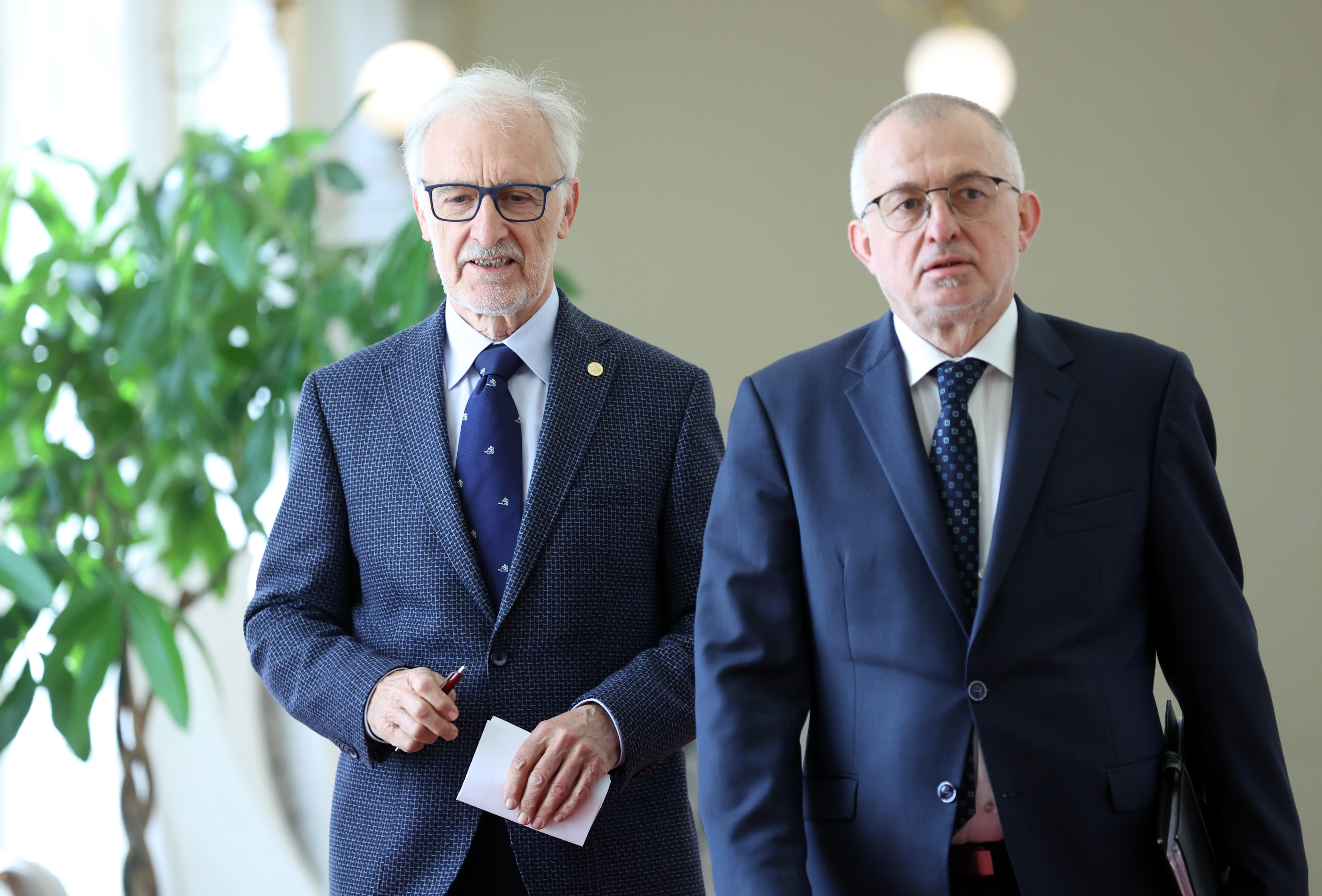 sestanek, sodniki, tožilci, robert golob, andreja katič