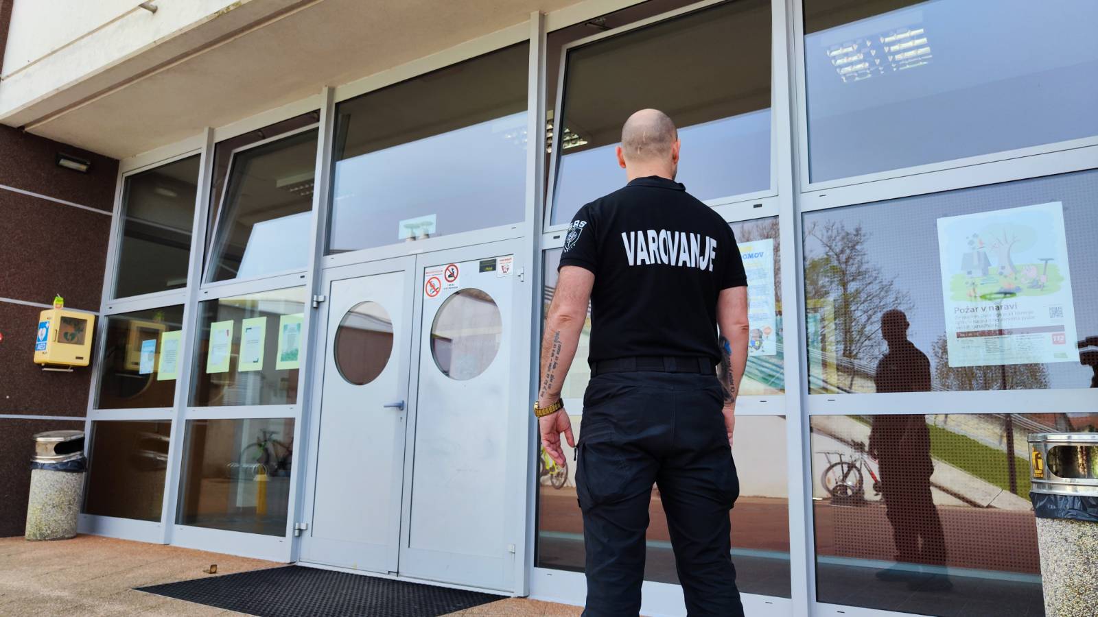 varovanje, šola, grožnje