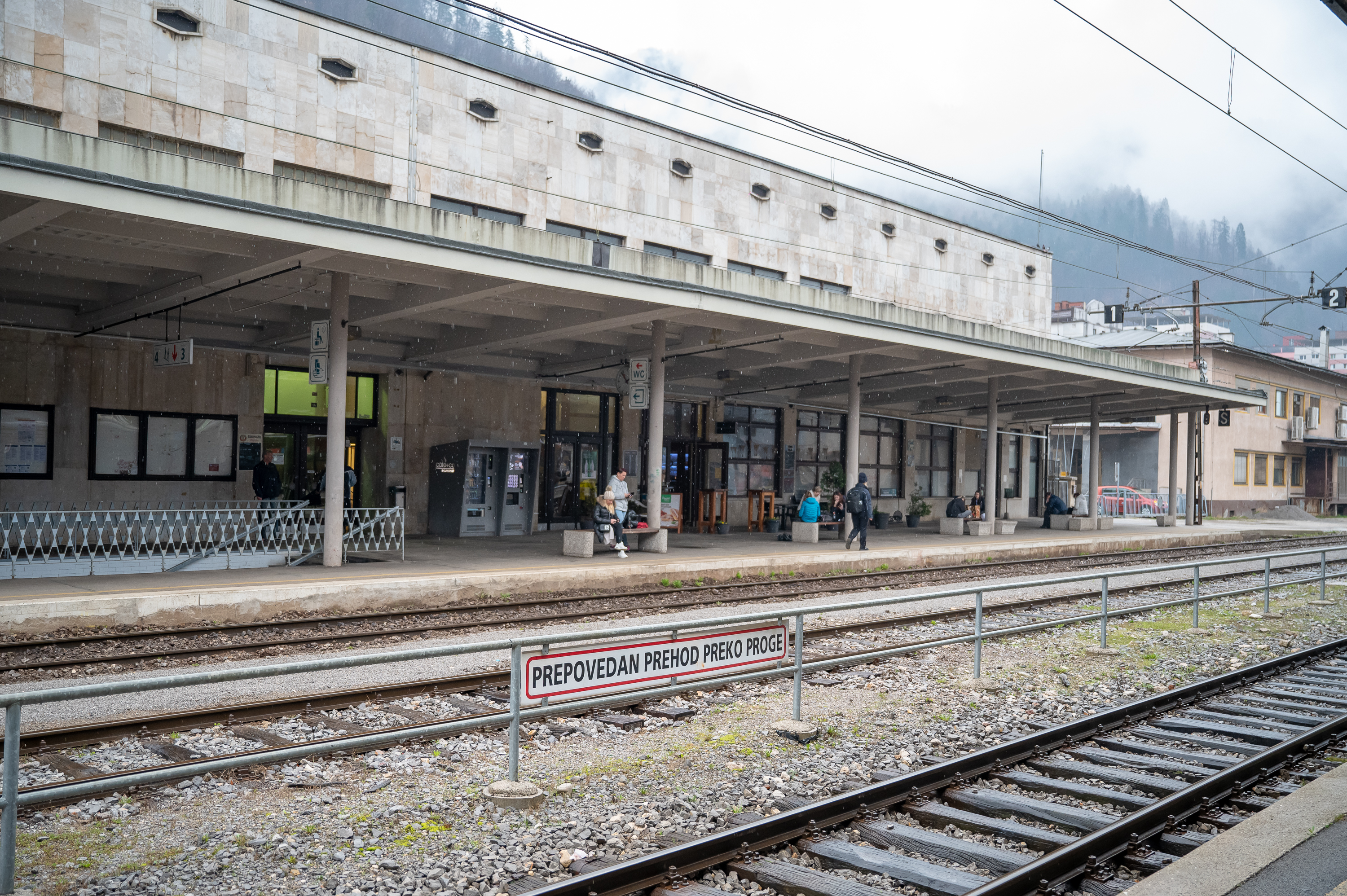Jesenice železniška postaja