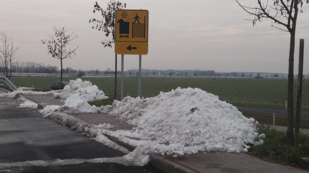 prometni znak za podest