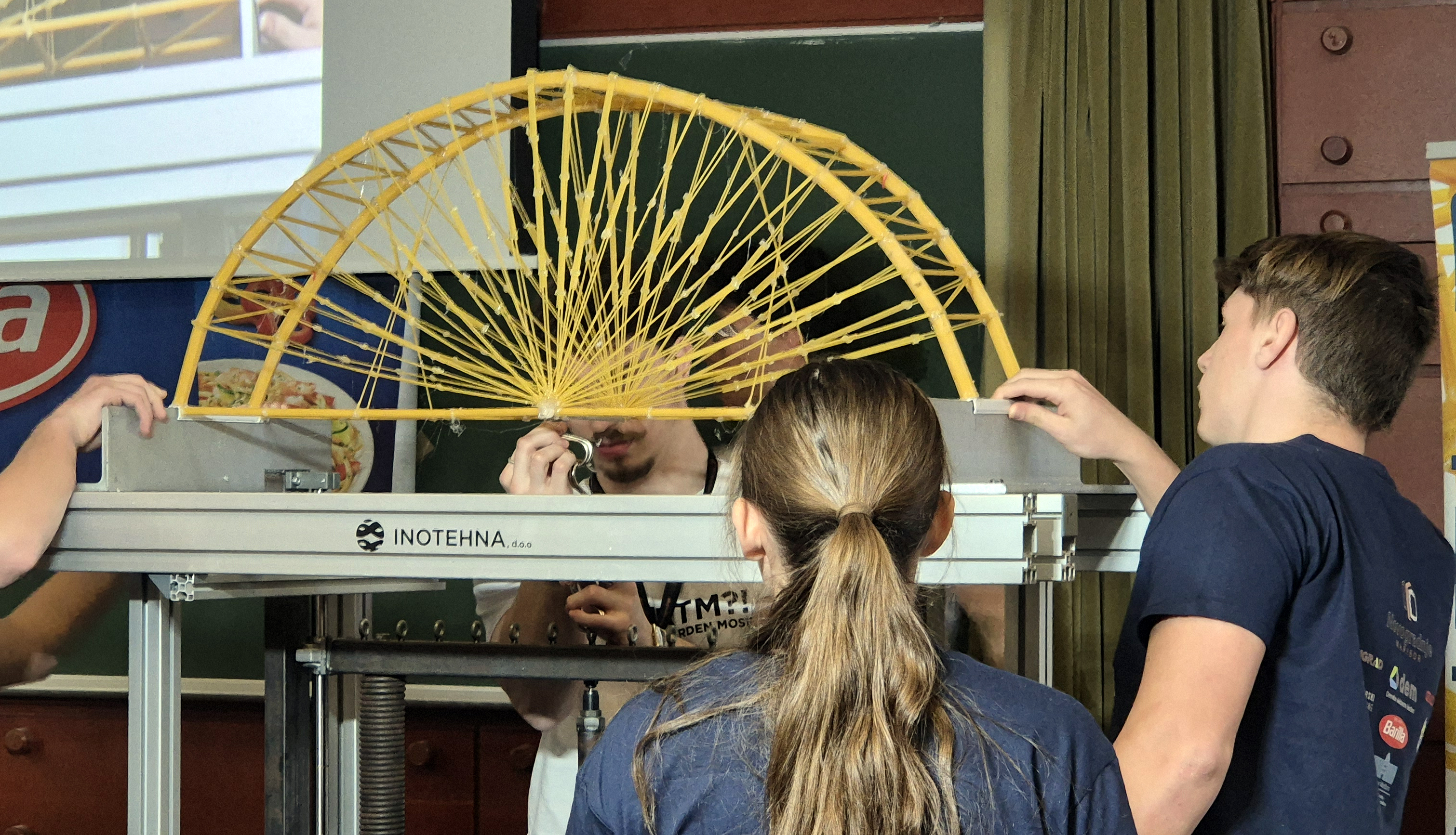 špageti, gradnja mostu