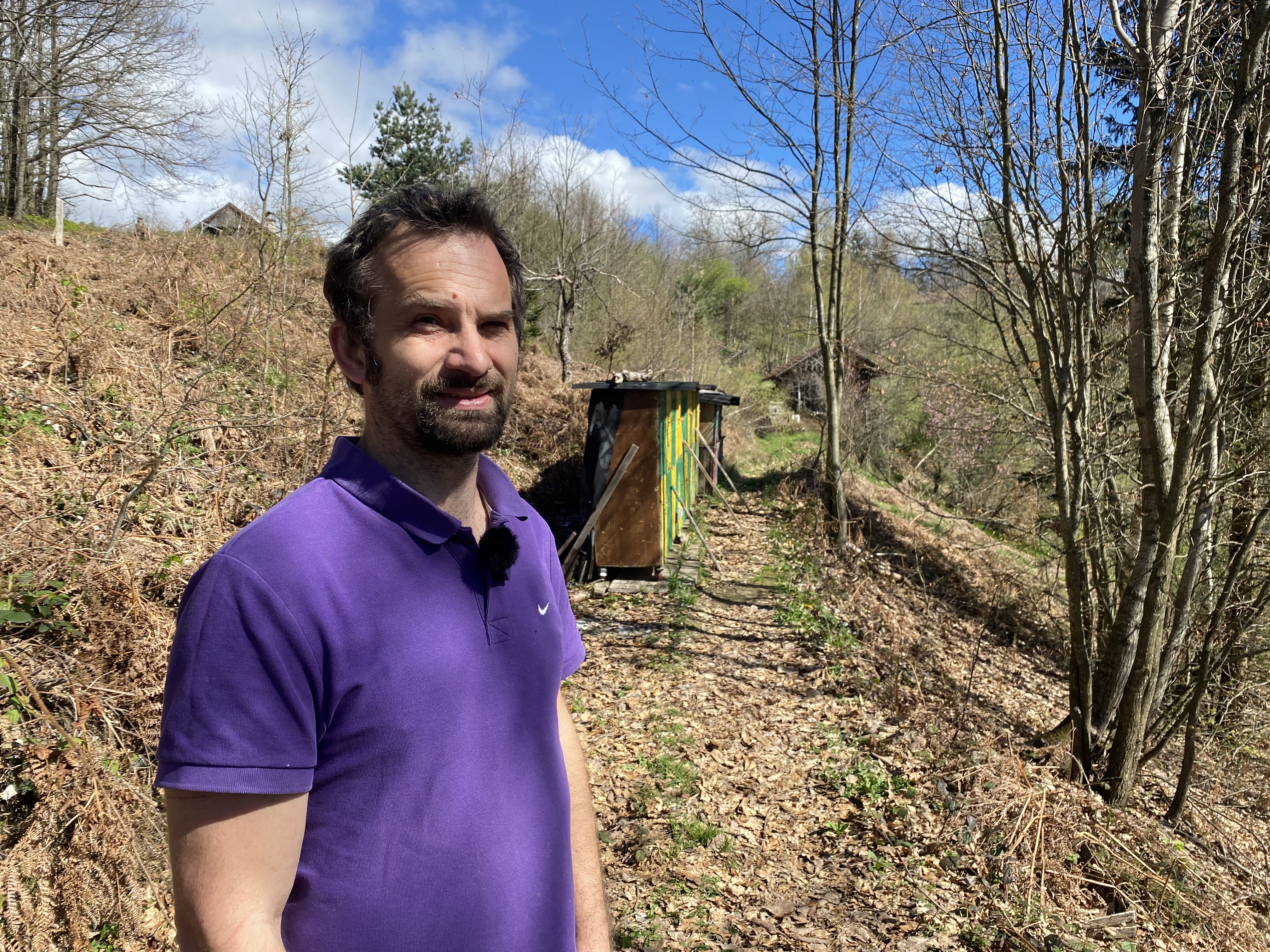 čebelar Matjaž levičar