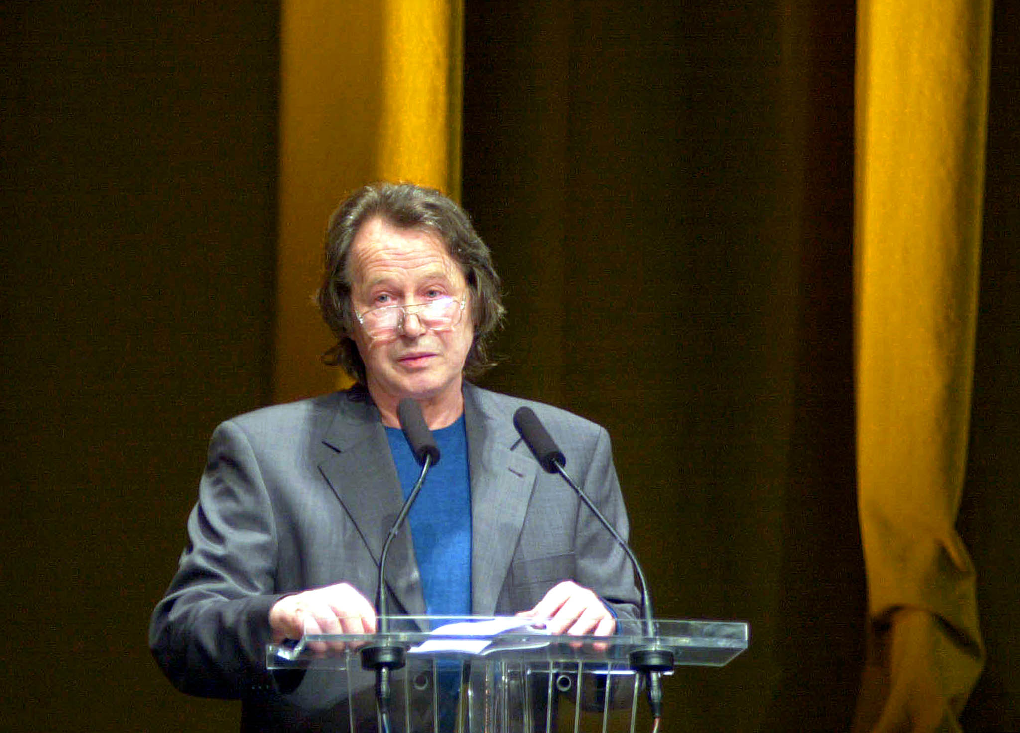 Gustav Gnamuš ob podelitvi Prešernovih nagrad