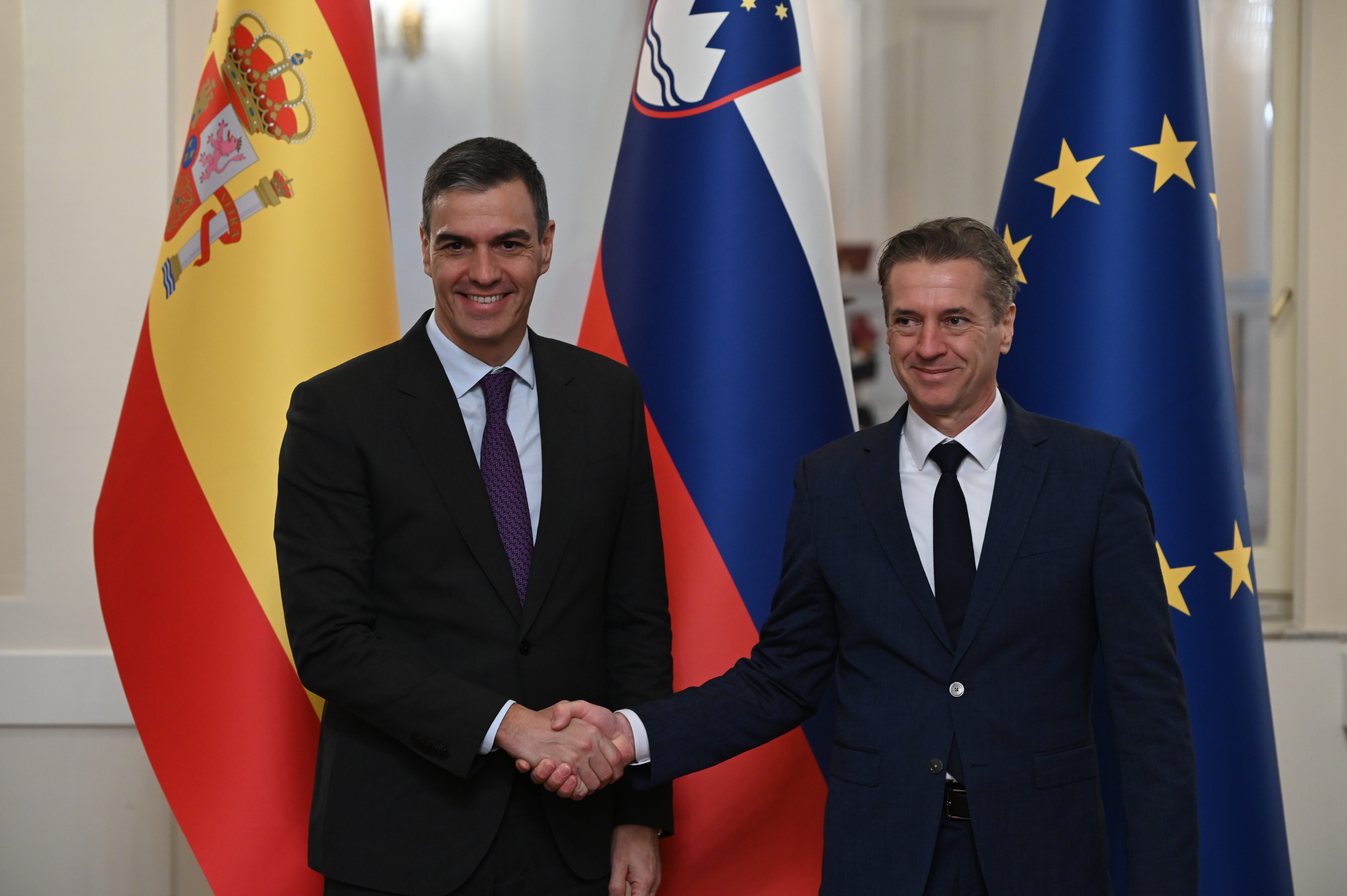 Robert Golob, Pedro Sanchez