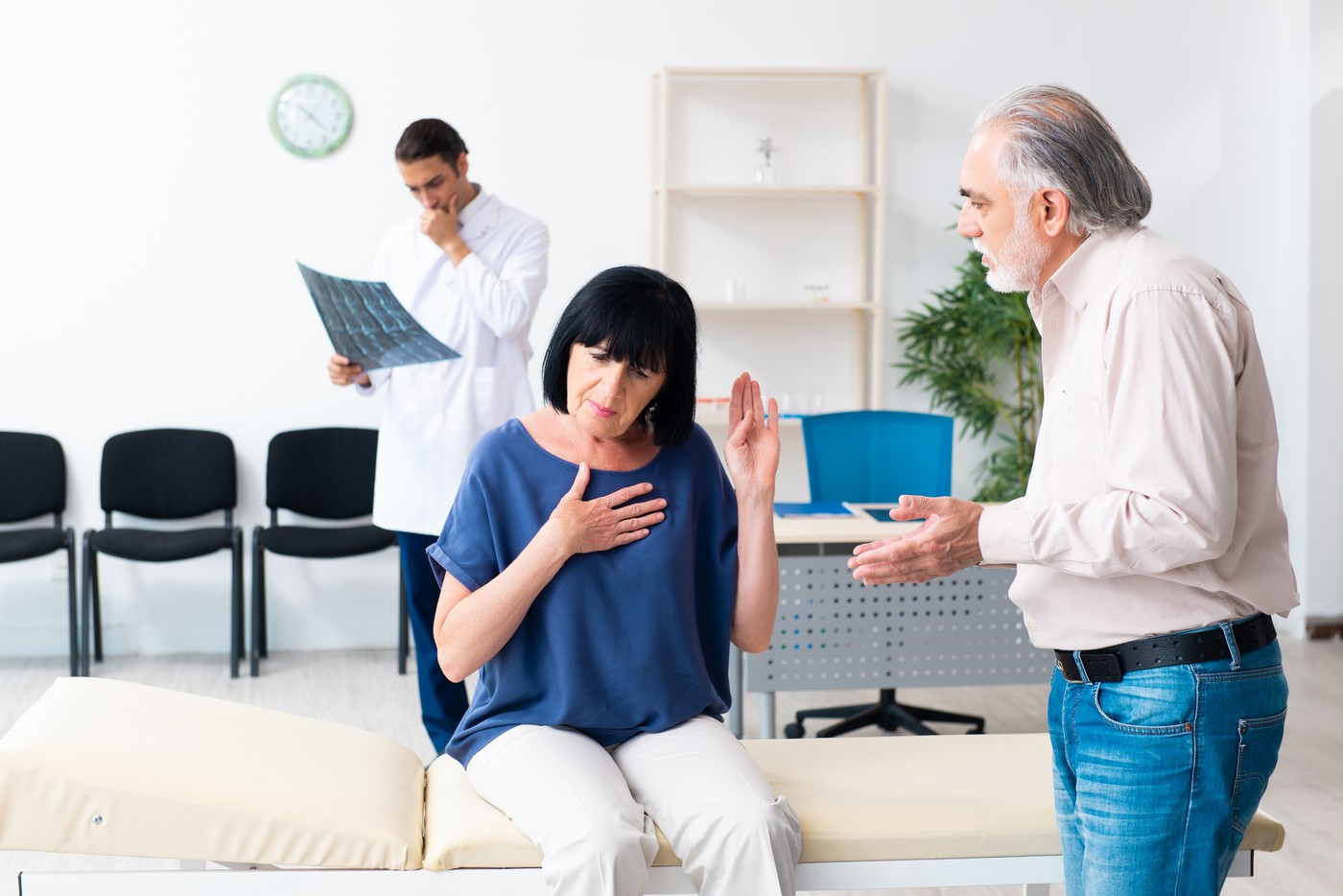 zdravnik, ordinacija, pacient