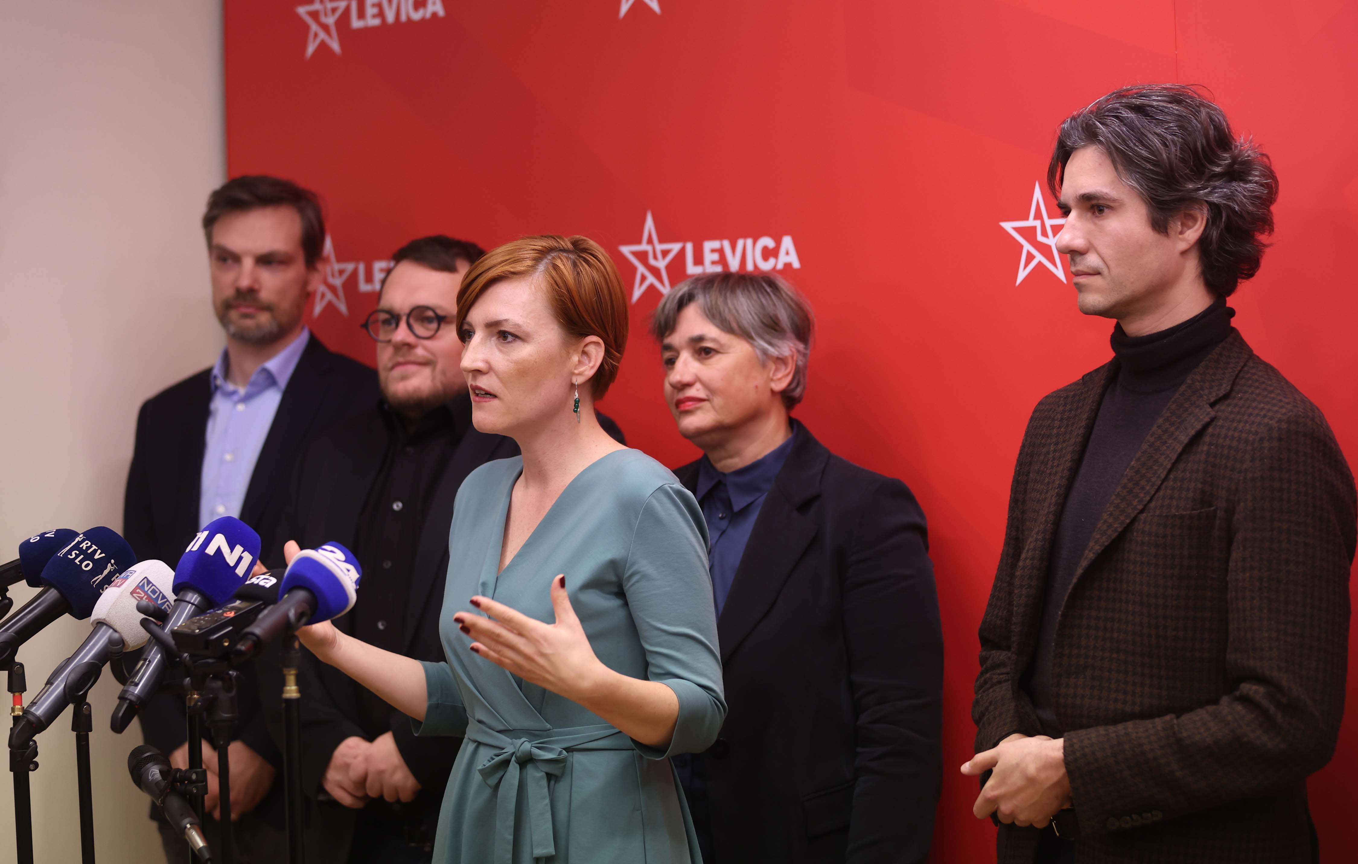 nataša sukič, luka mesec, asta vrečko, levica